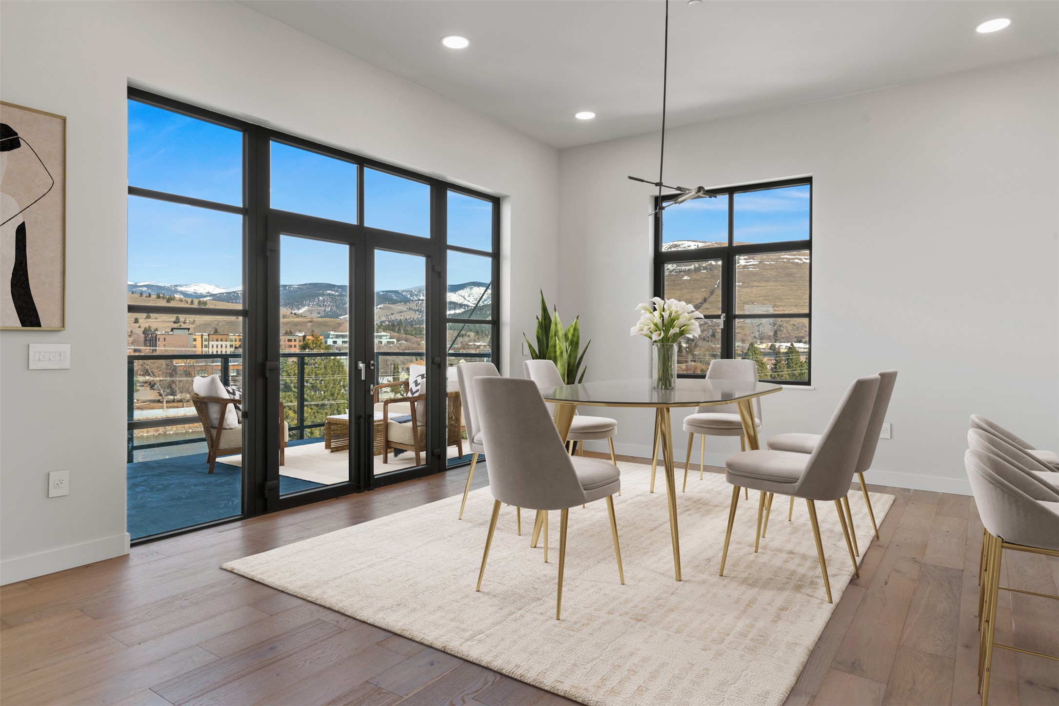 265 S 4th Street E 405 Property Photo 7