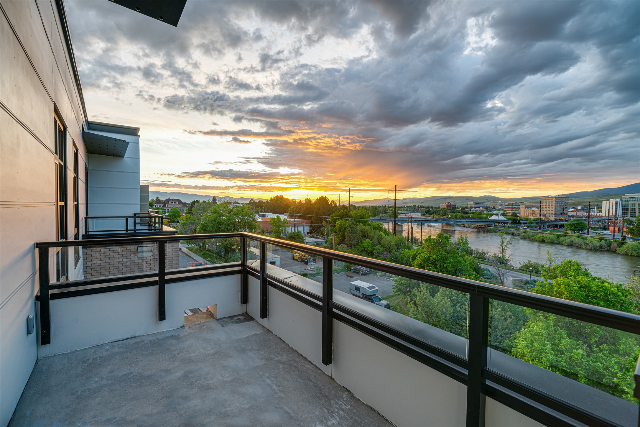 265 S 4th Street E 405 Property Photo 14