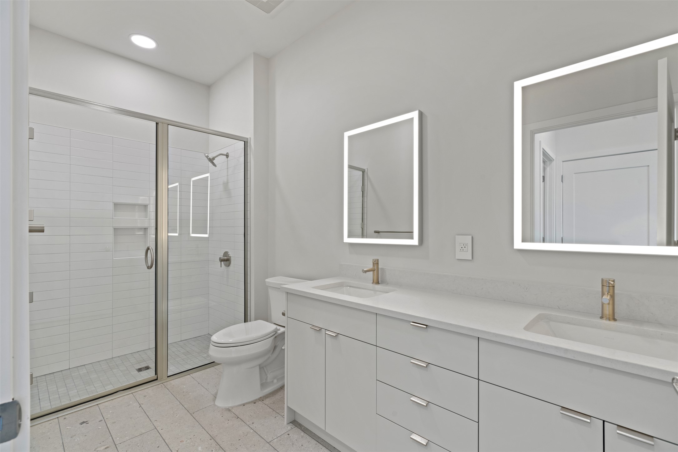 265 S 4th Street E 405 Property Photo 17