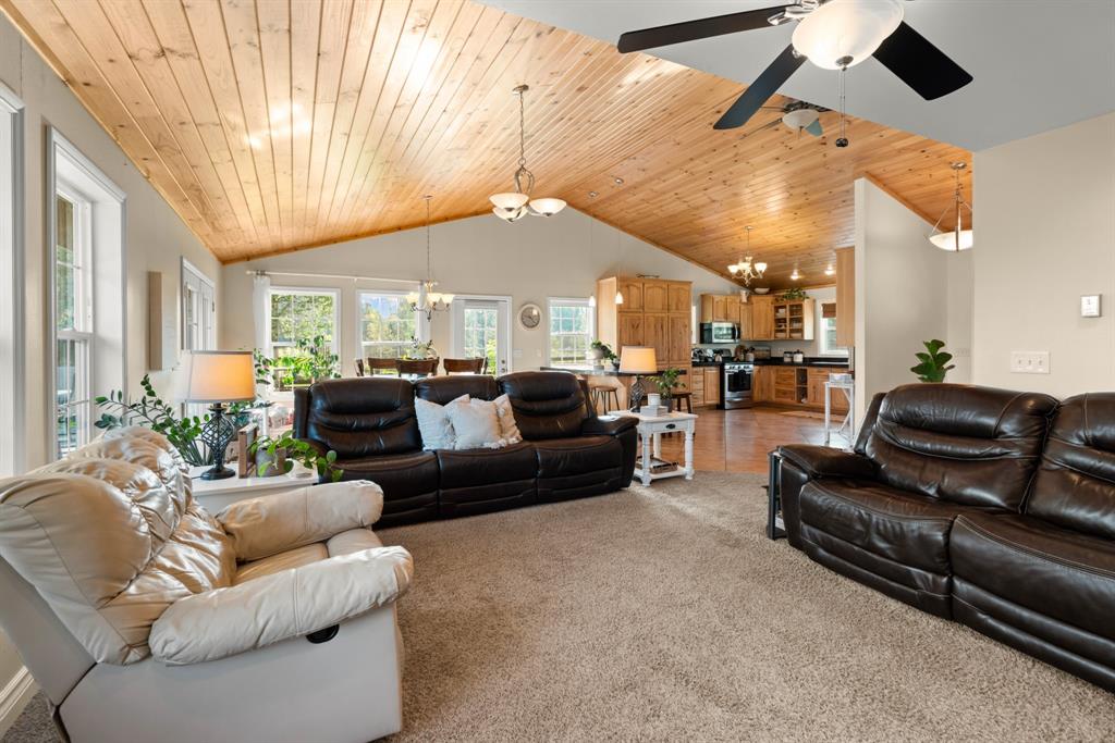 9 Sandi Lane Property Photo 30