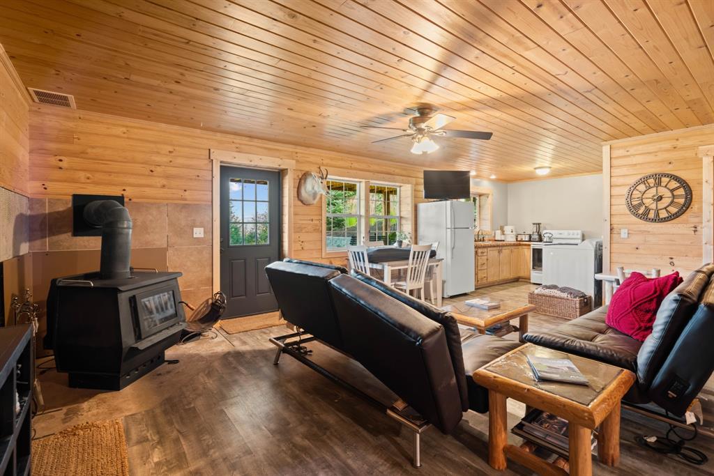 9 Sandi Lane Property Photo 45