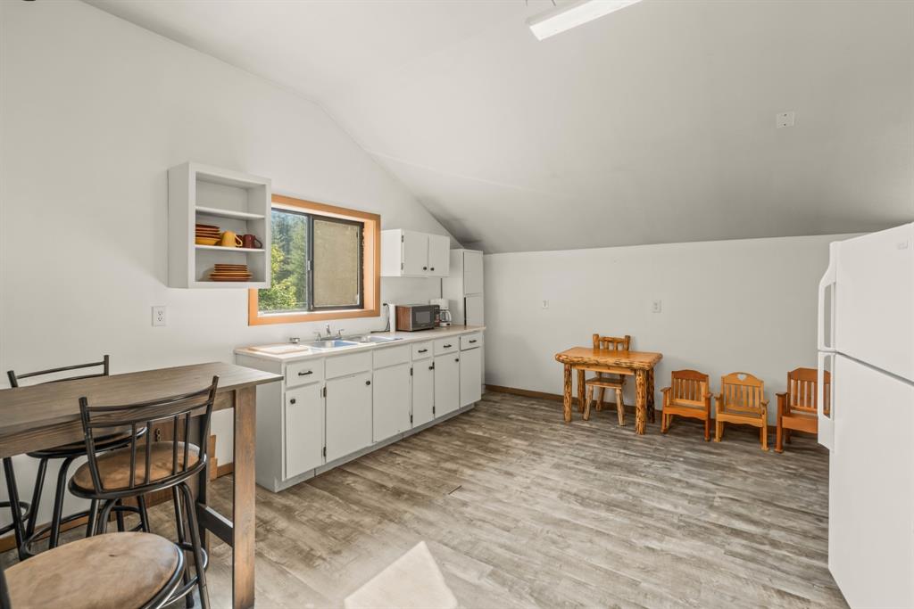 9 Sandi Lane Property Photo 74