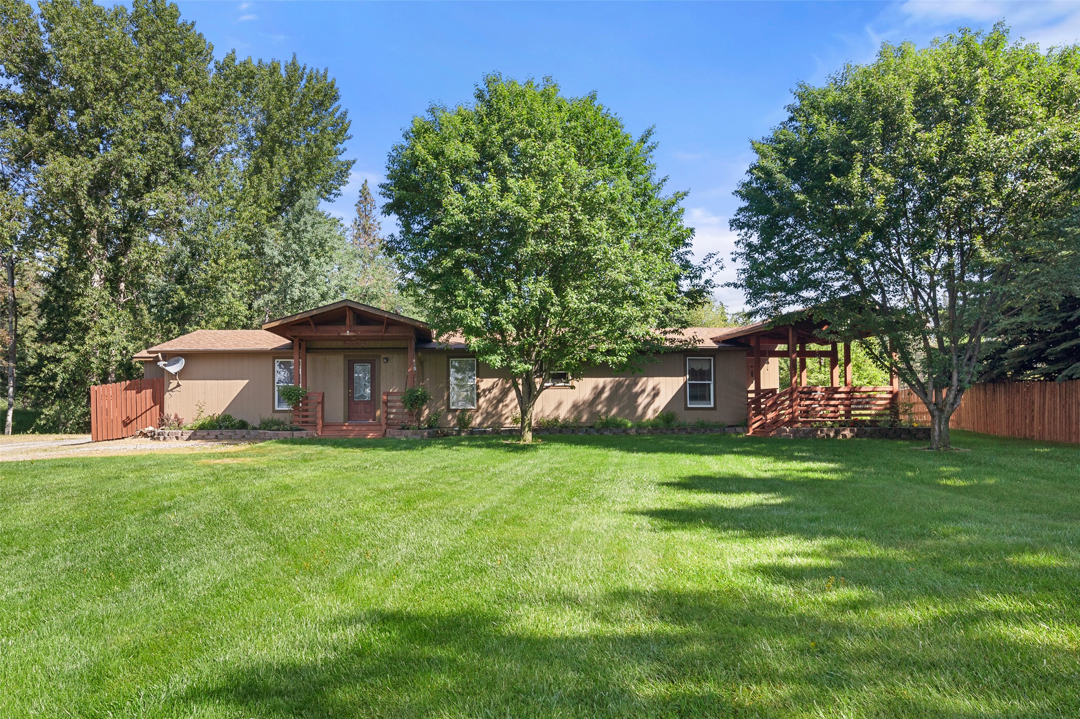 1139 Aspen Lane Property Photo 1