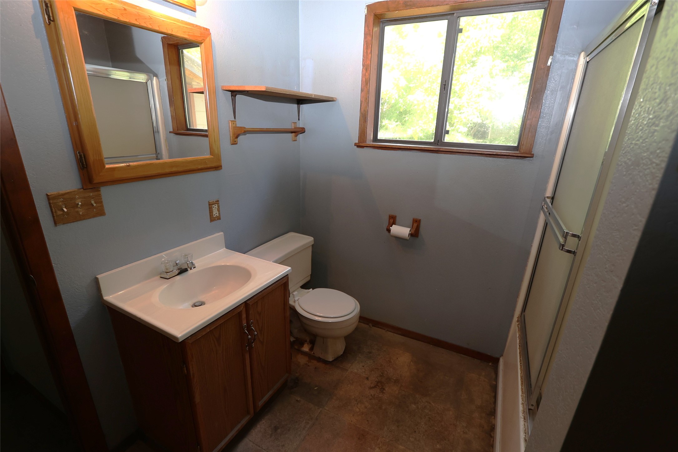 210 E Oak Street Property Photo 19