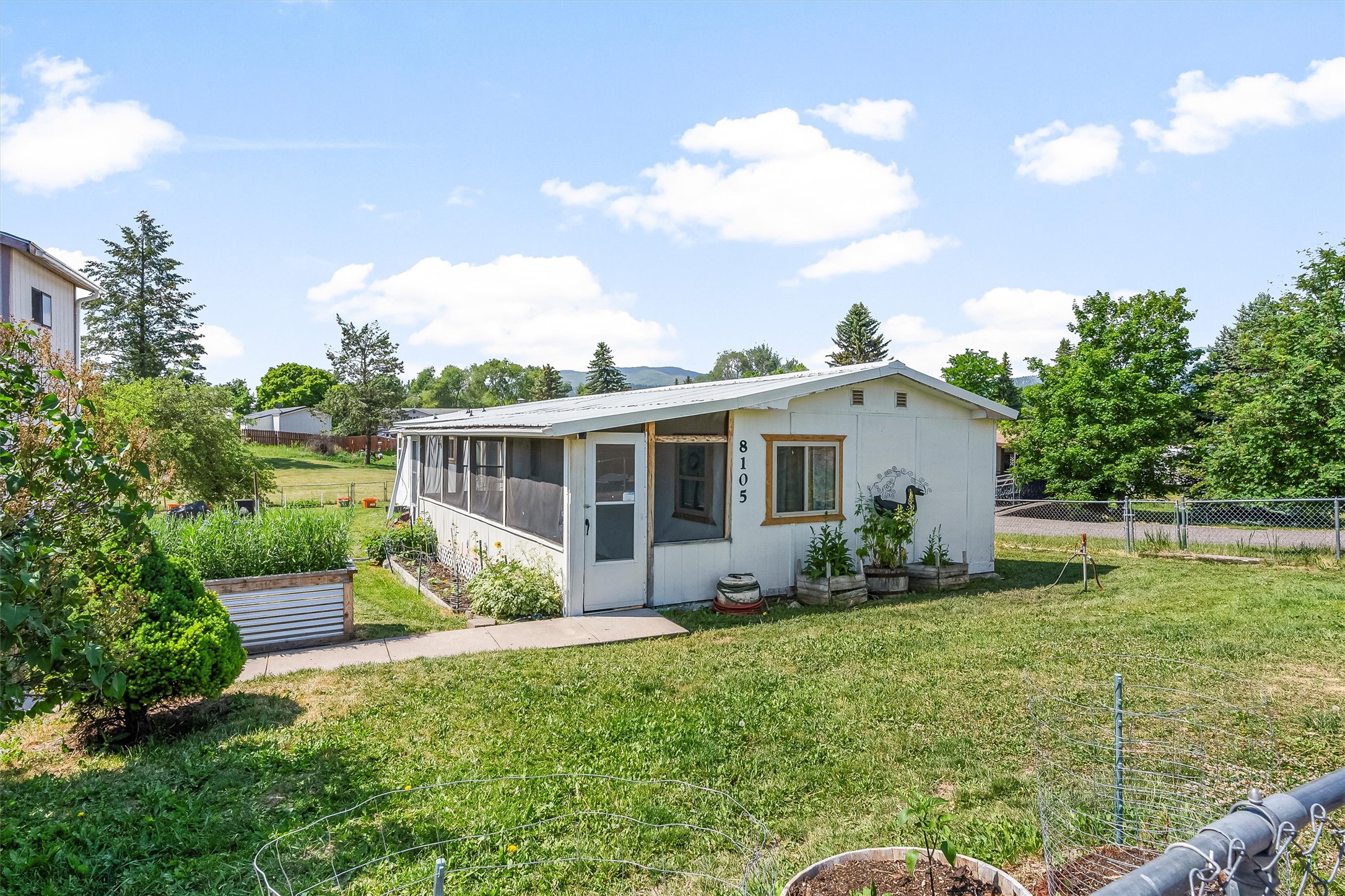 8105 Pheasant Drive Property Photo 2