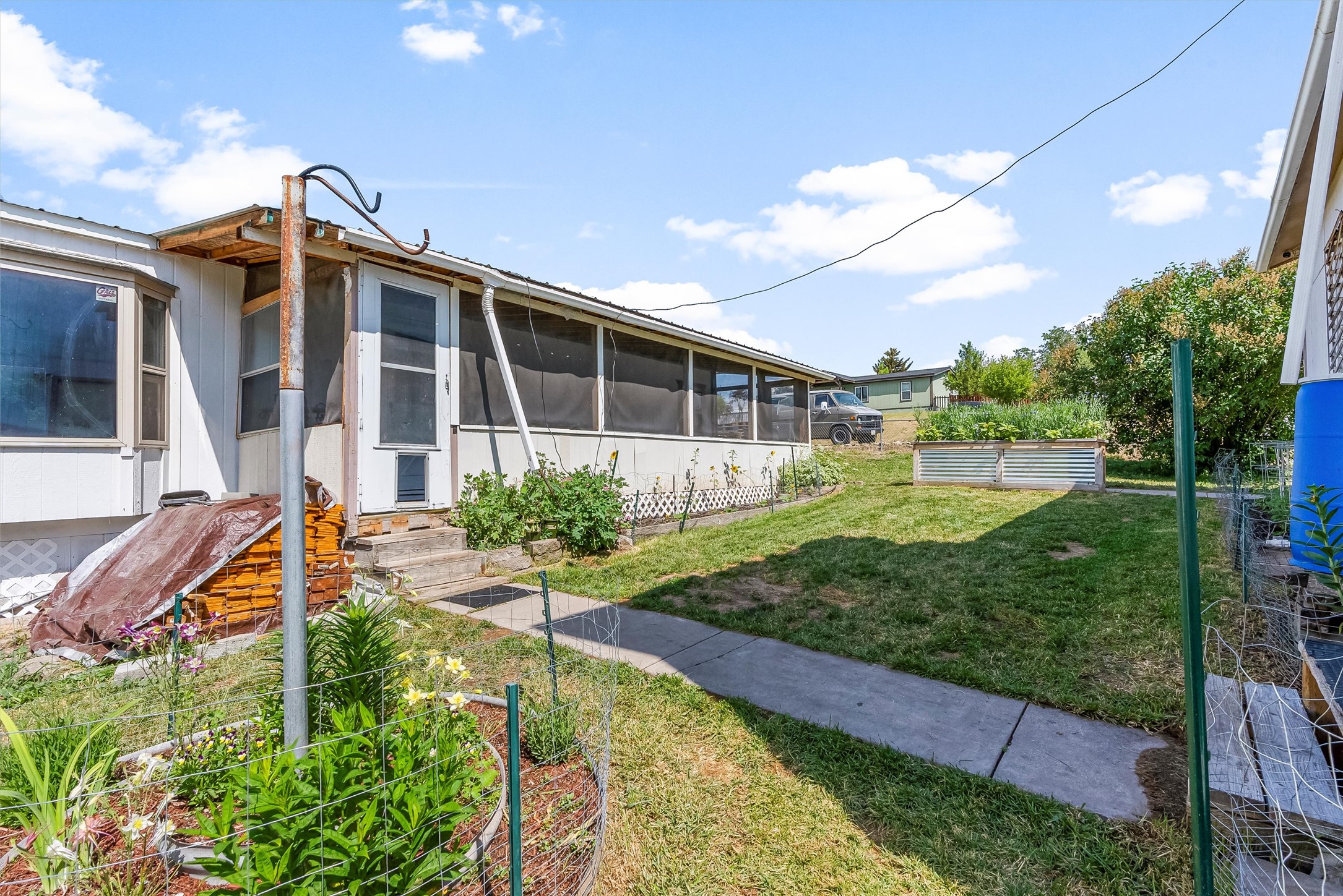 8105 Pheasant Drive Property Photo 6