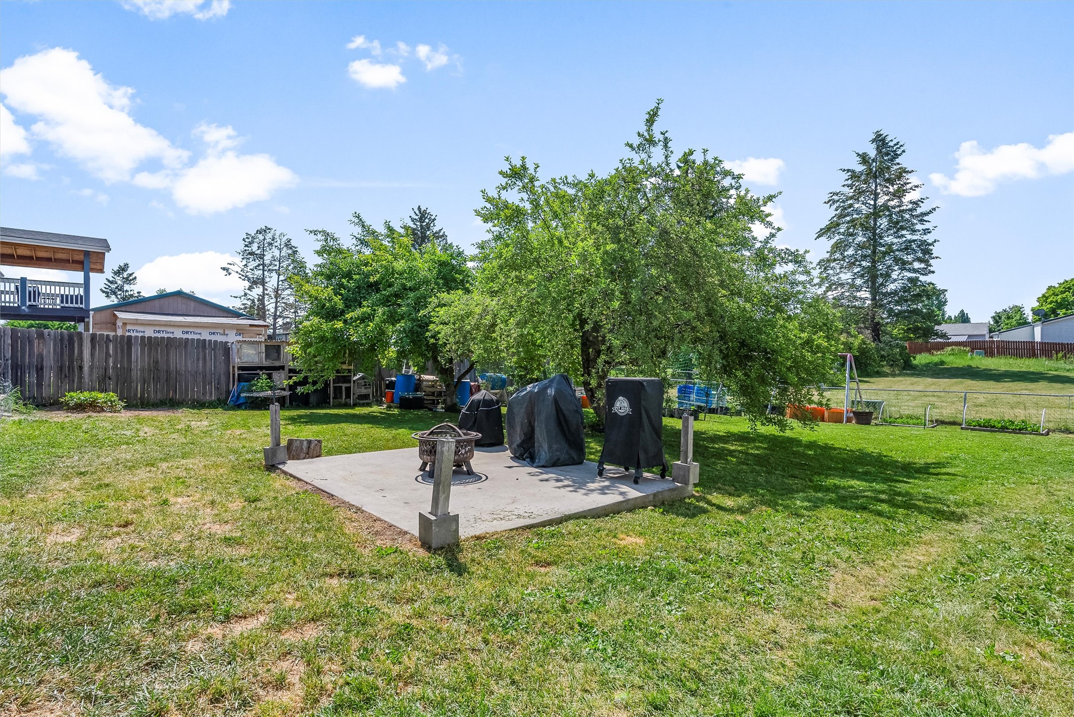 8105 Pheasant Drive Property Photo 8