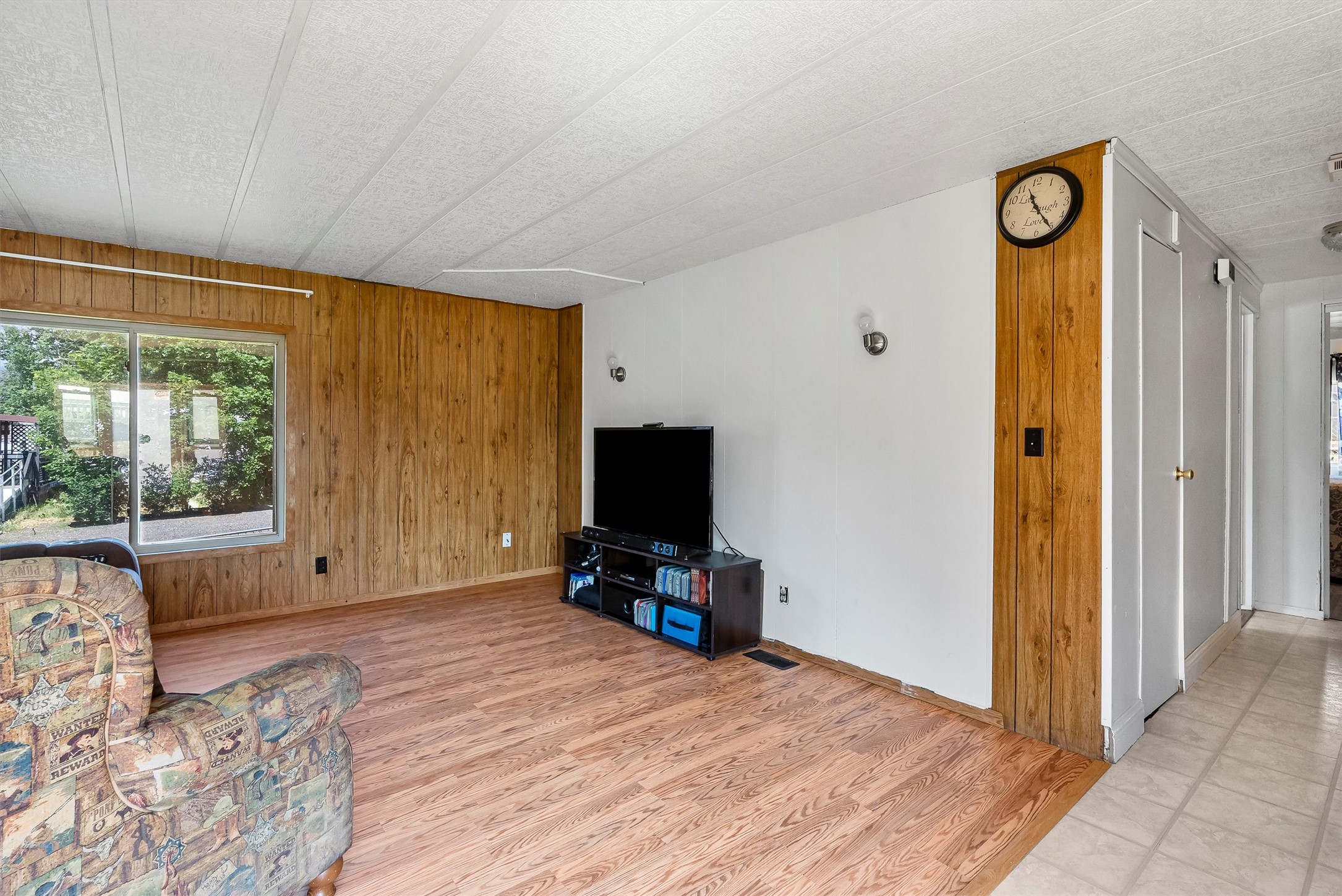 8105 Pheasant Drive Property Photo 18