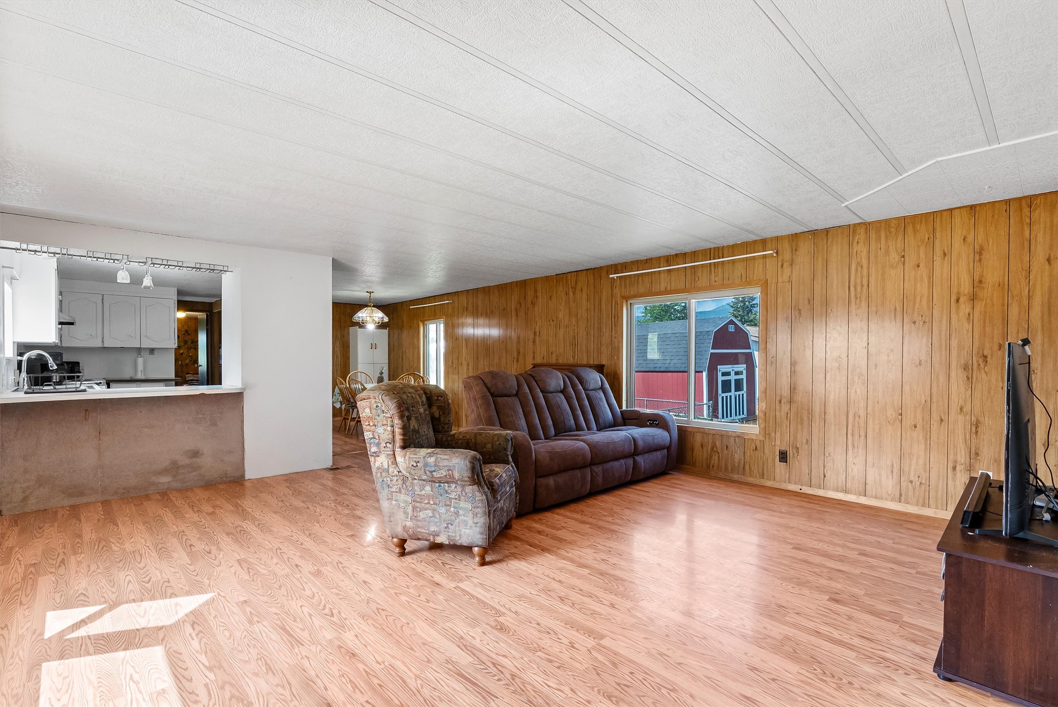 8105 Pheasant Drive Property Photo 19
