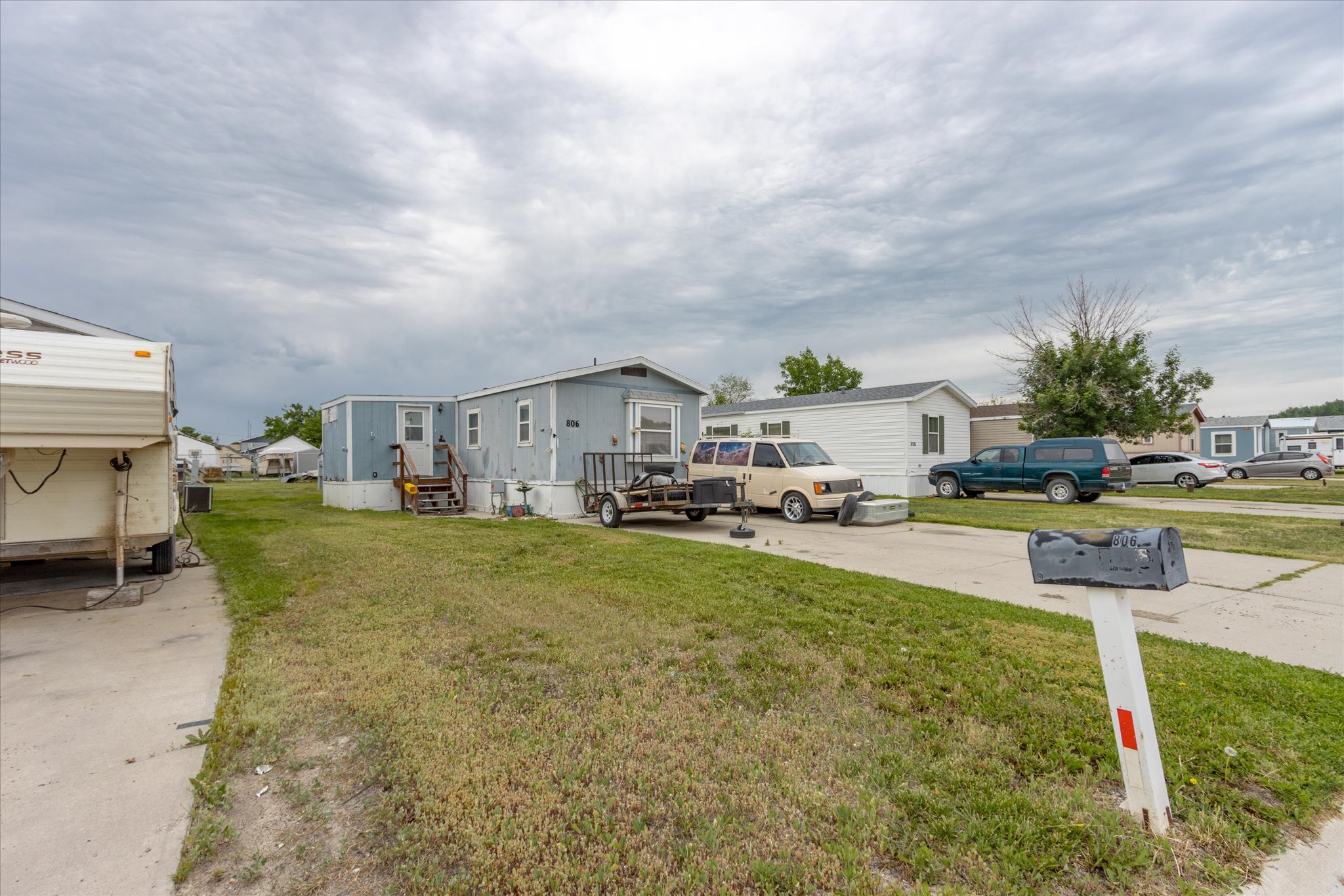 802-816 Date Avenue Property Photo 12