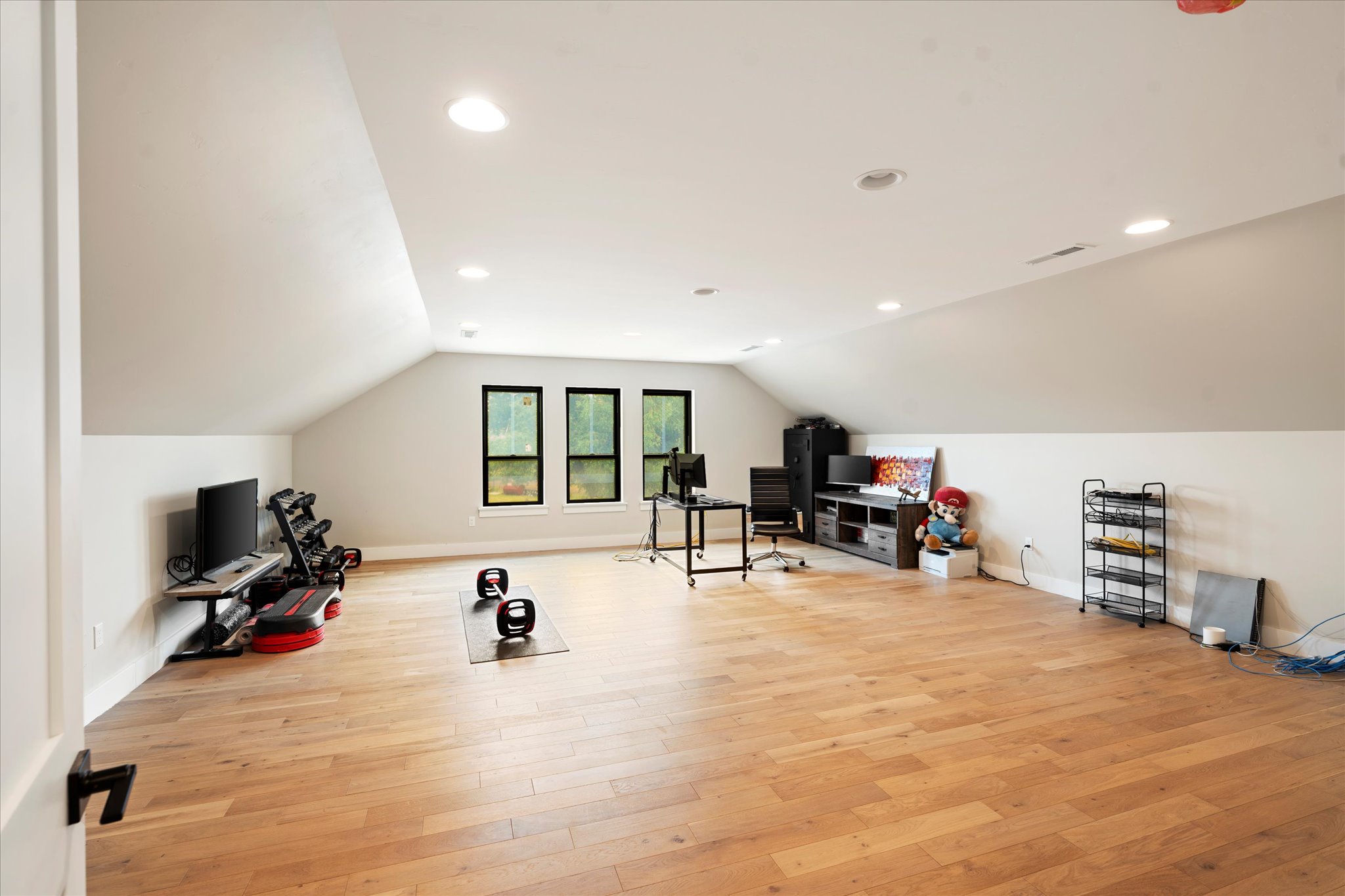 834 Blackmer Lane Property Photo 40