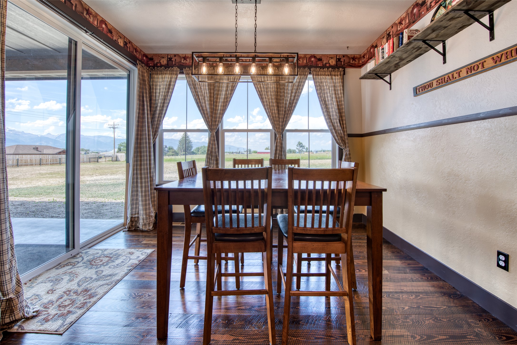 512 Willow Ridge Way Property Photo 15