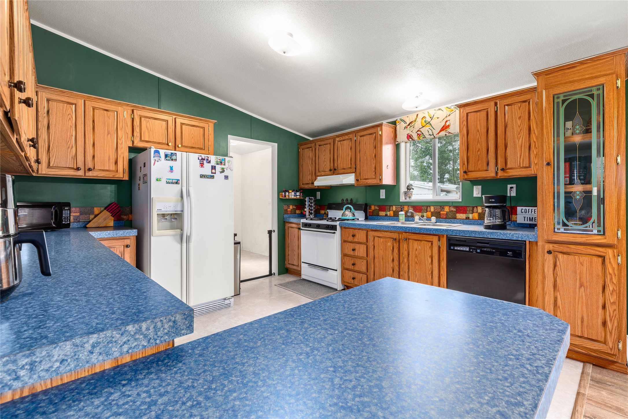 7405 Azalea Drive Property Photo 8