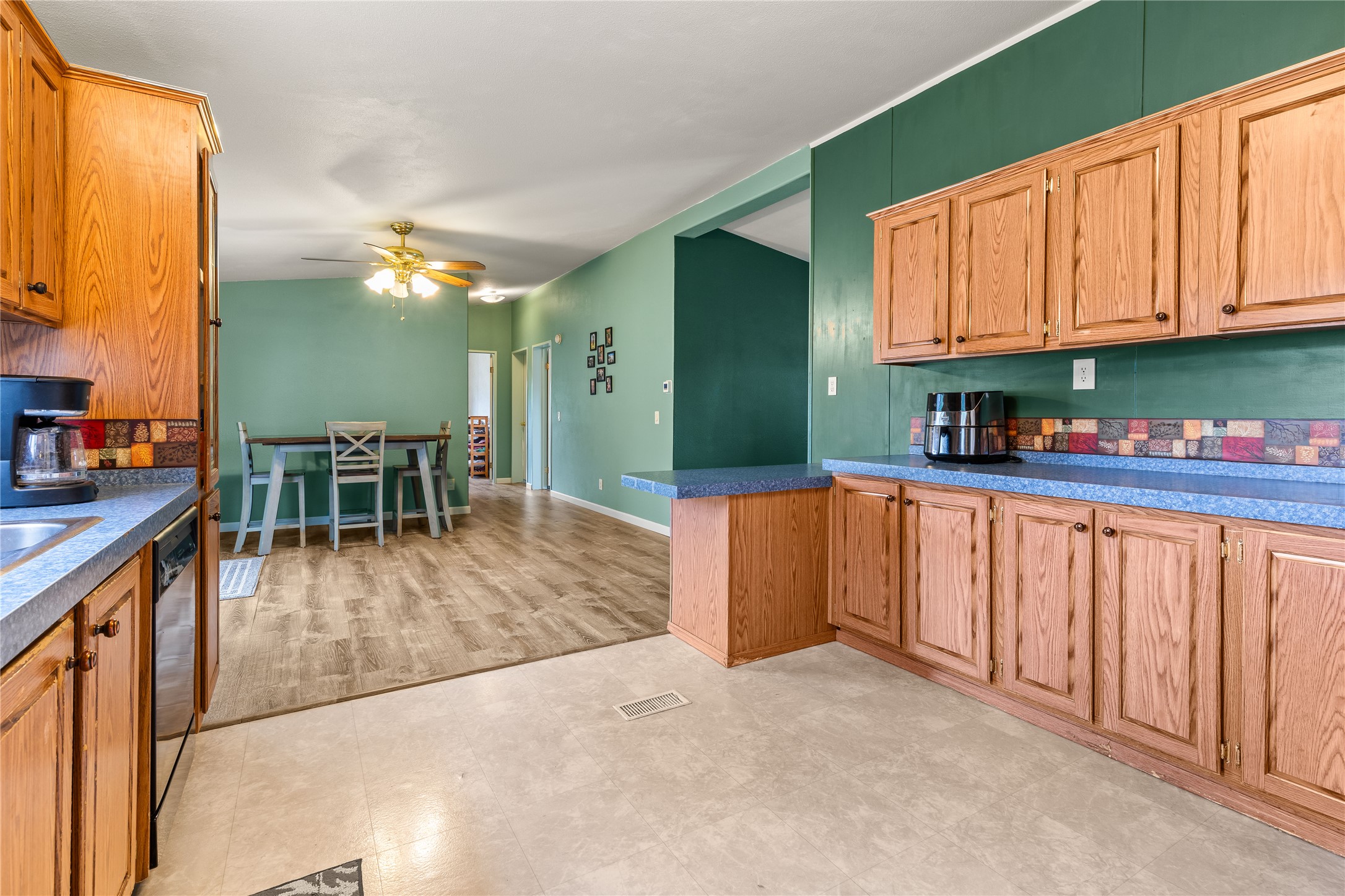 7405 Azalea Drive Property Photo 9