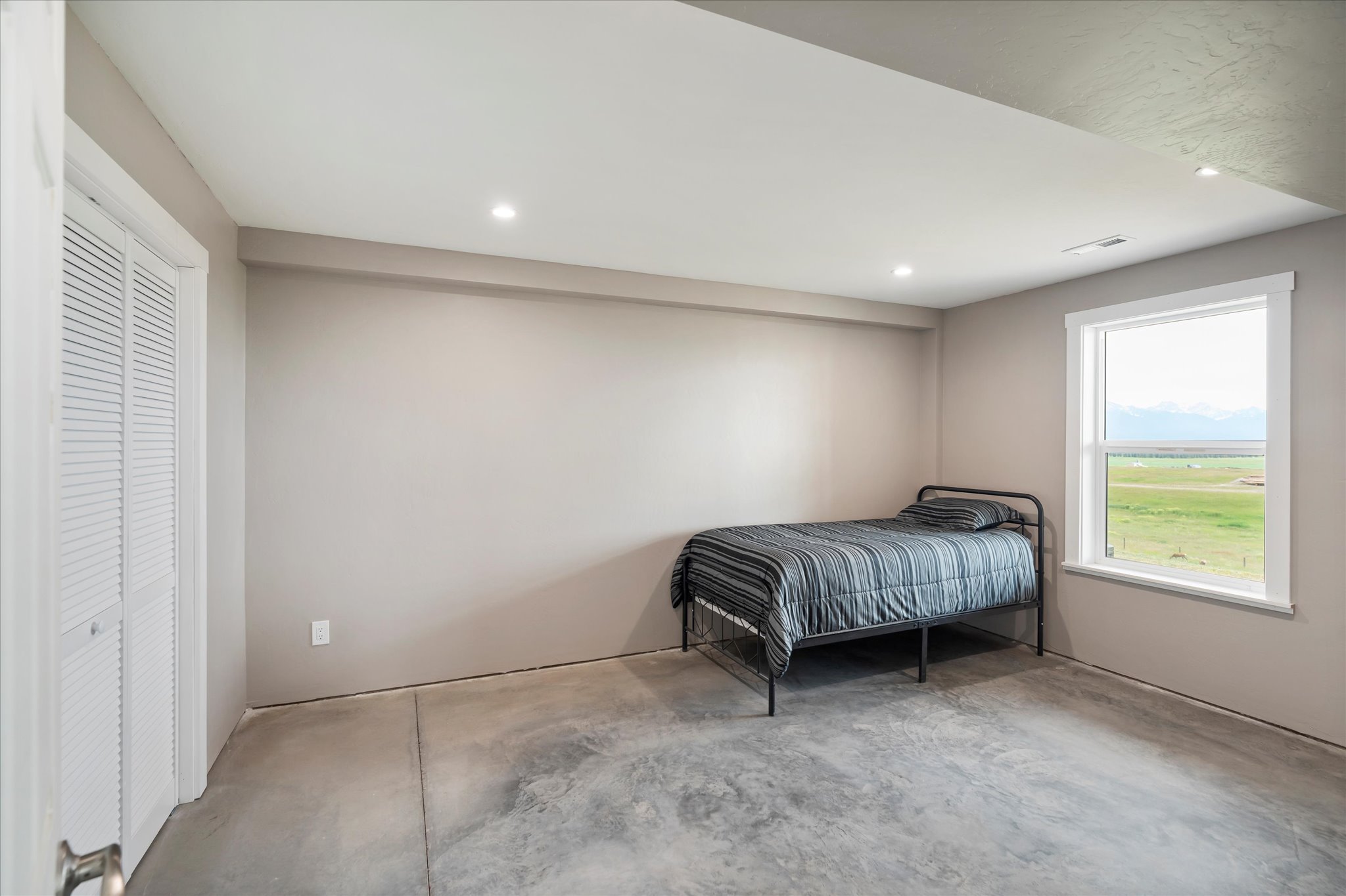 132 Skyview Lane Property Photo 32