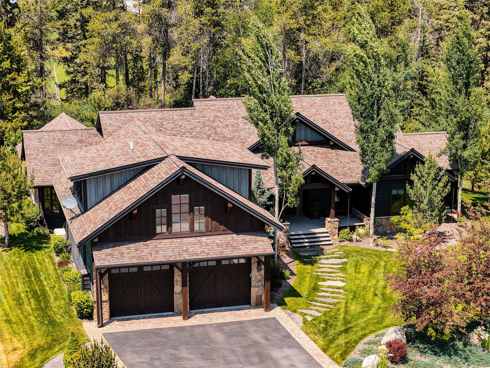 3010 River Lakes Drive