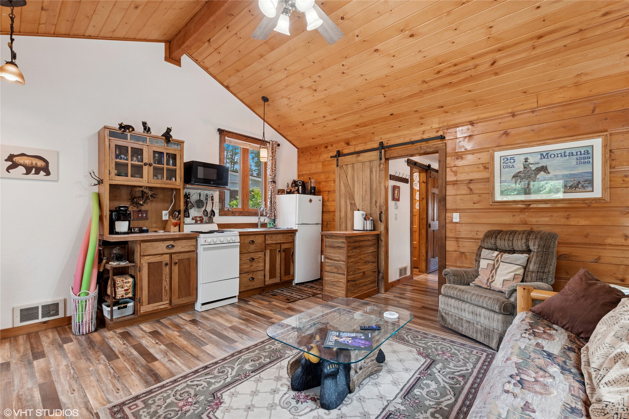 34045 Redgate Drive Property Photo 4