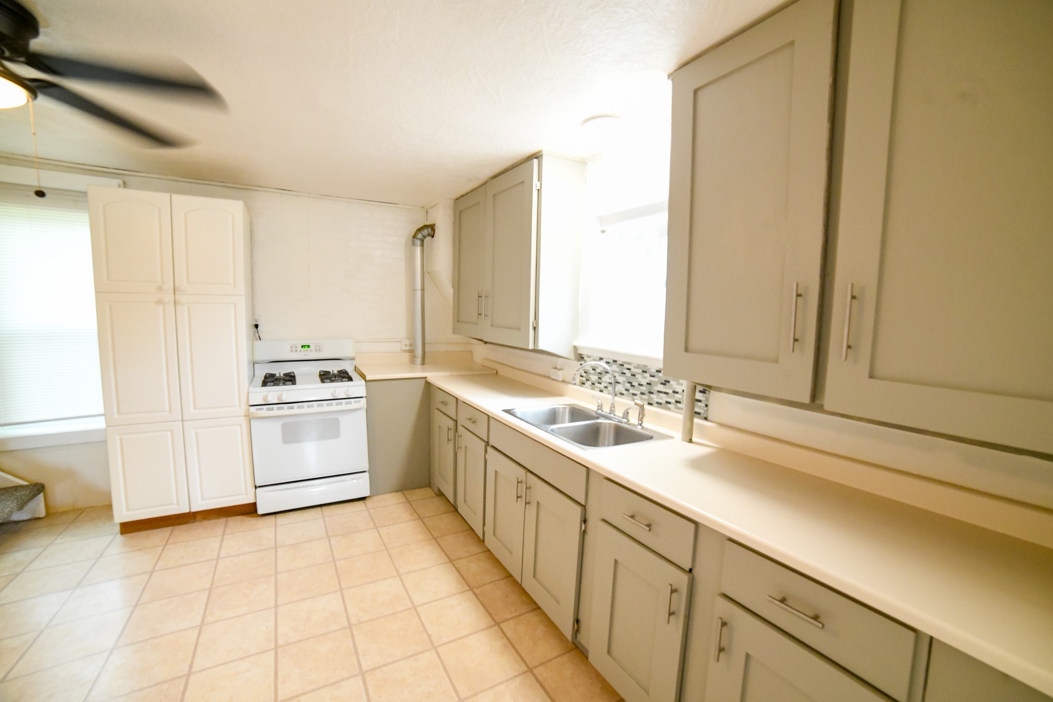 3325 5th Avenue N Property Photo 4