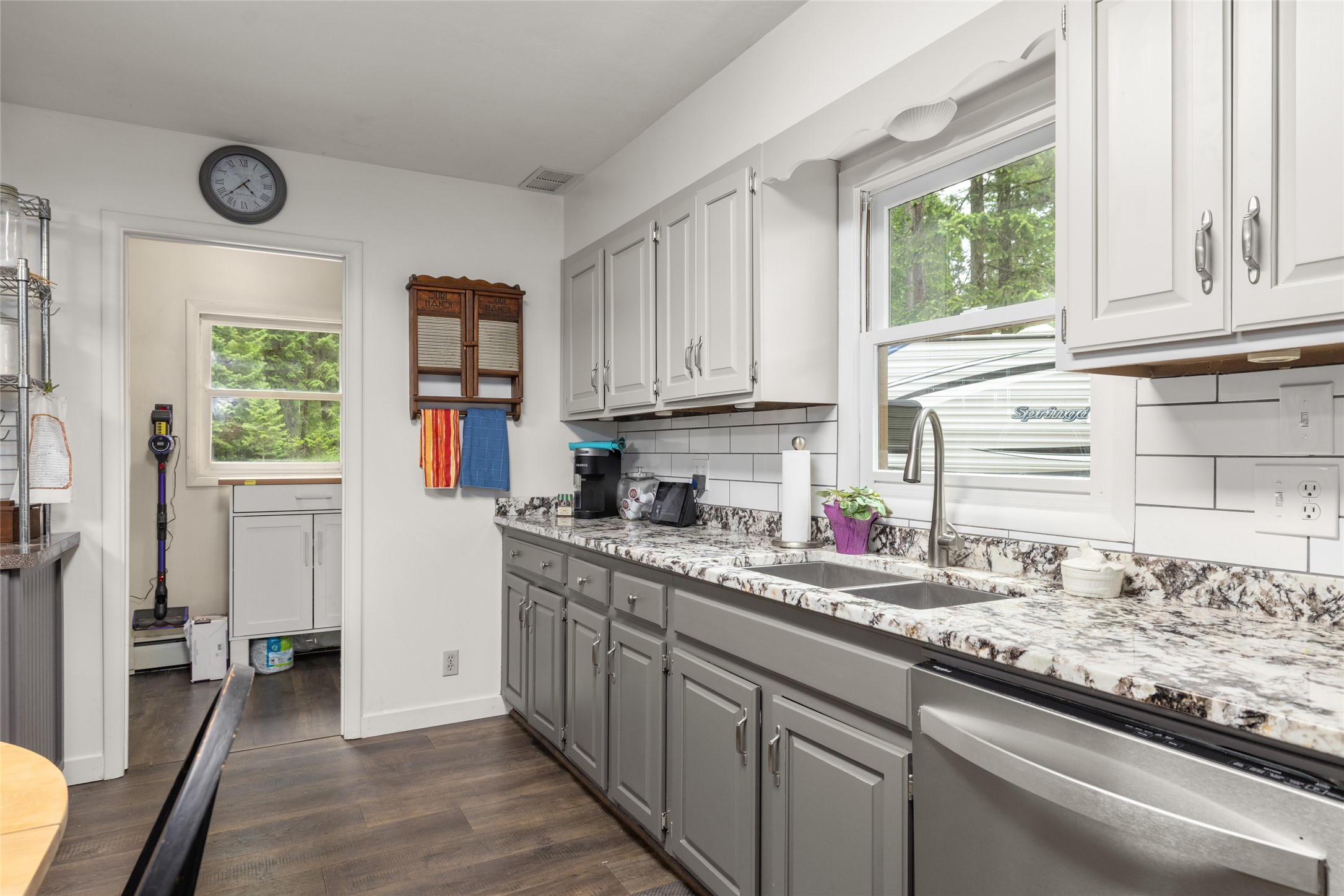 155 Lake Peter Court Property Photo 5