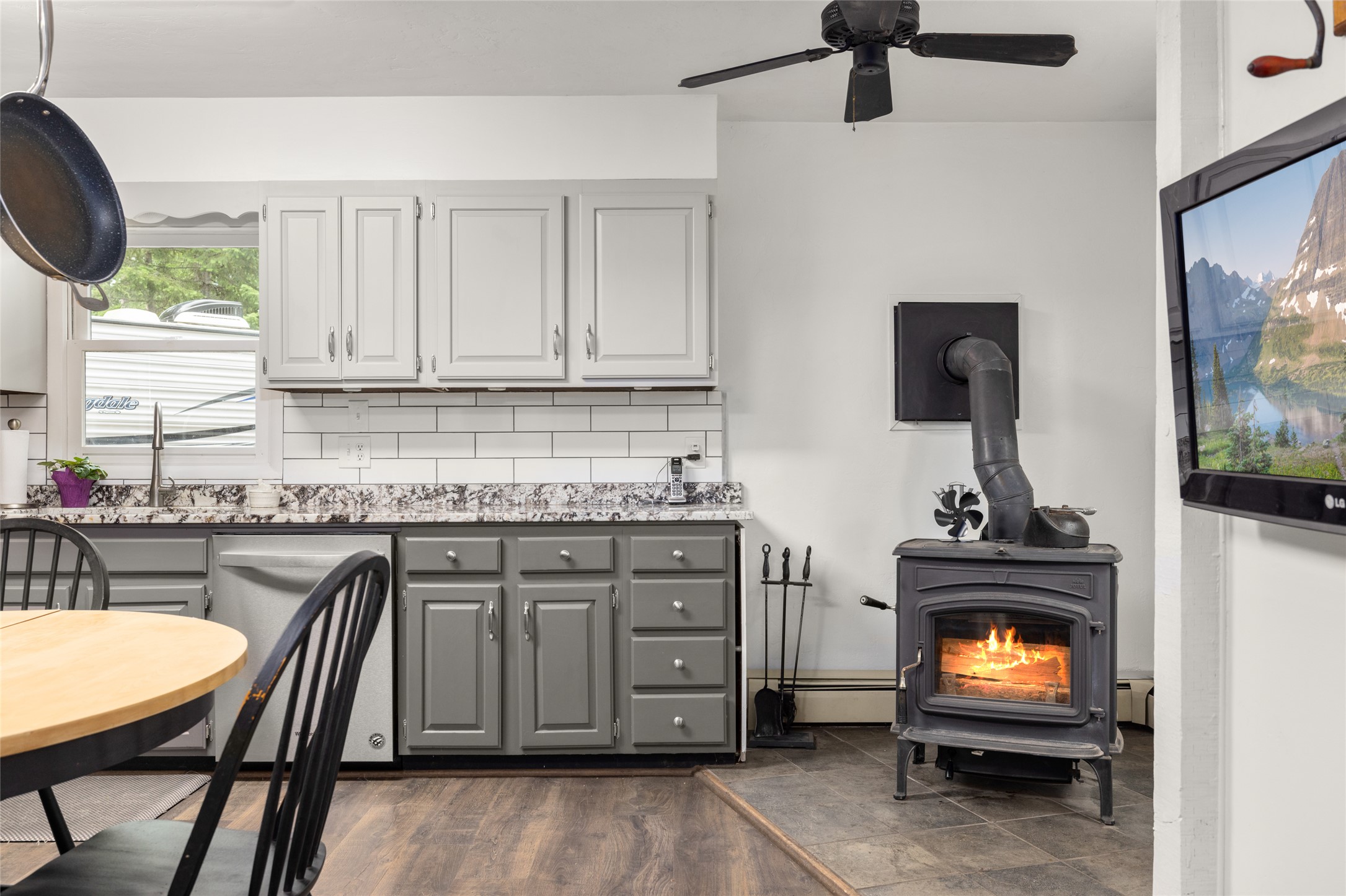 155 Lake Peter Court Property Photo 6