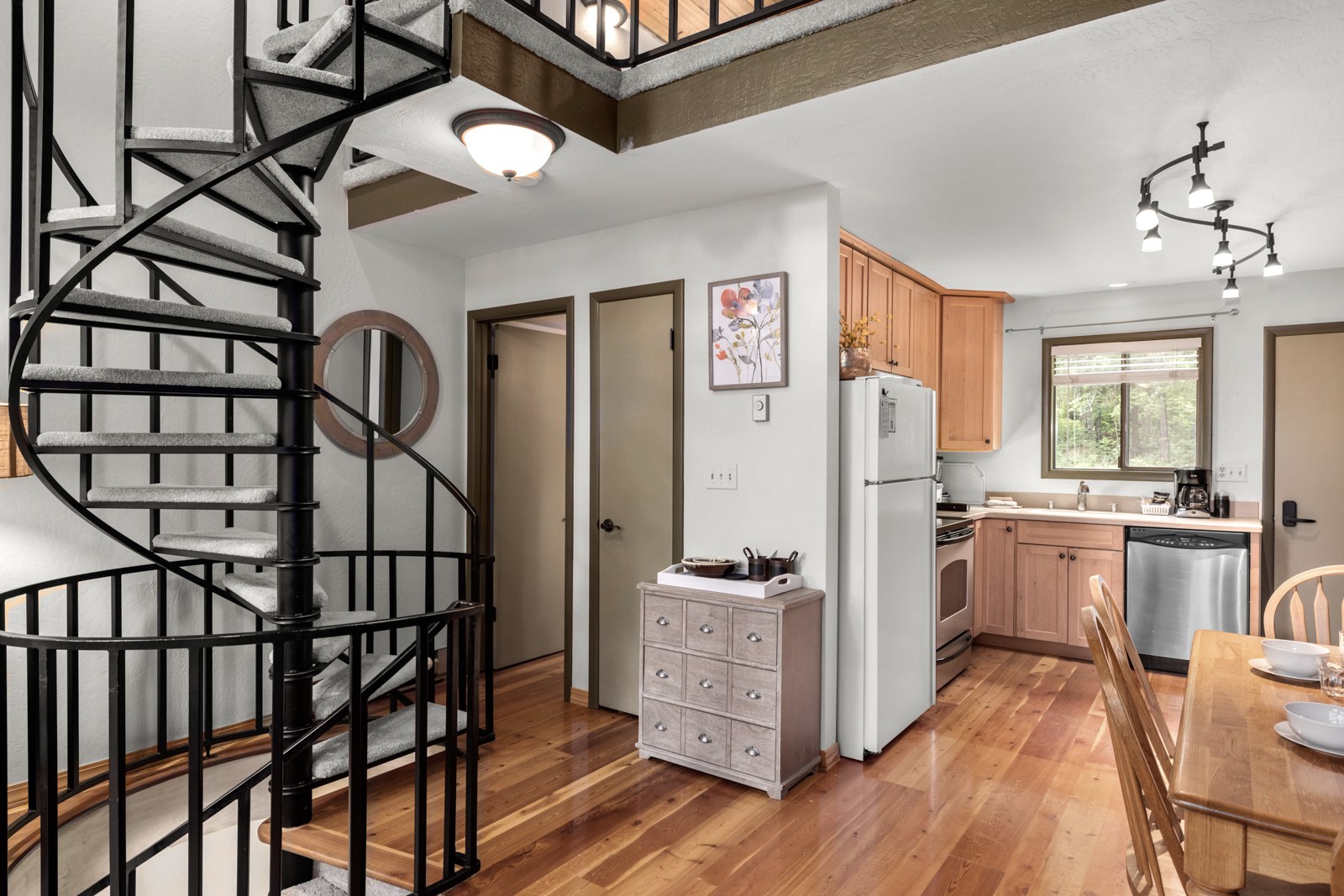 60 Limber Pine 60 Property Photo 9