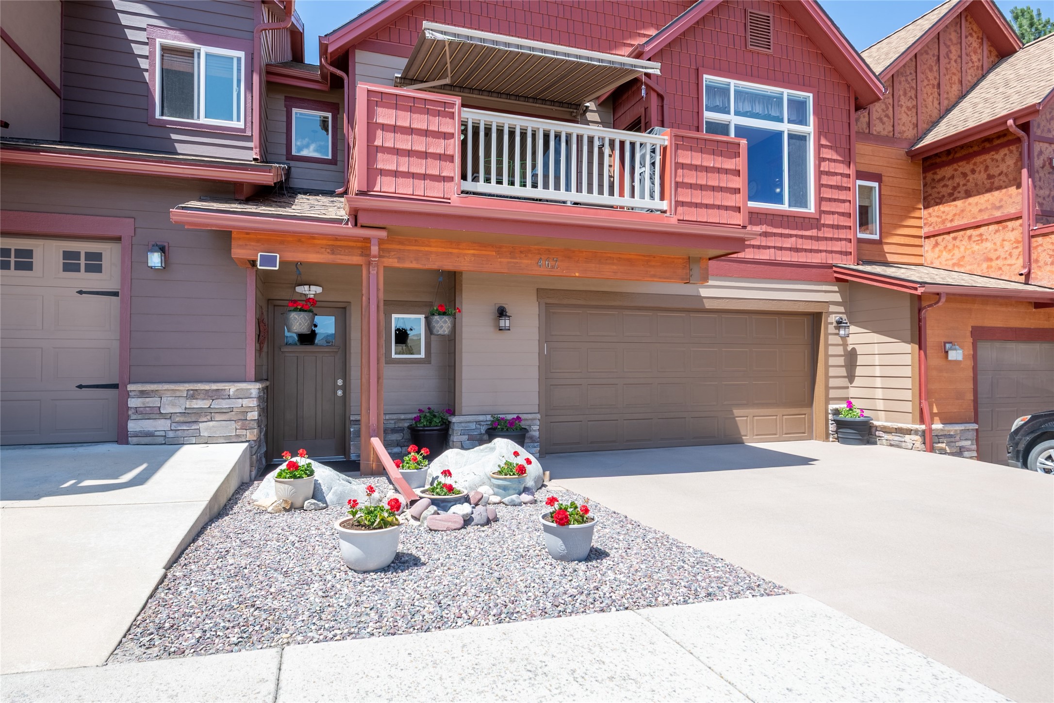 467 Ridgeway Drive Property Photo 1