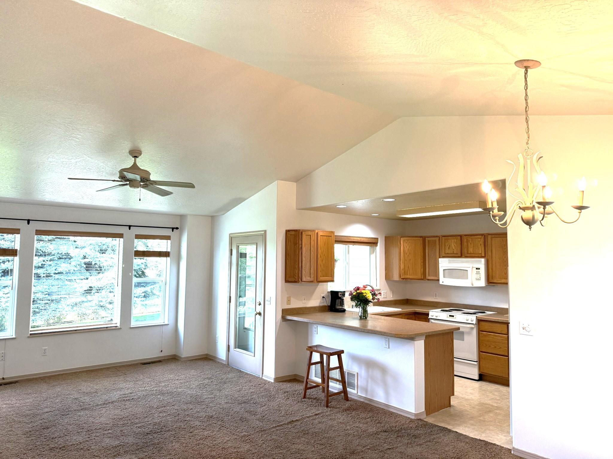 2412 Garland Drive Property Photo 16