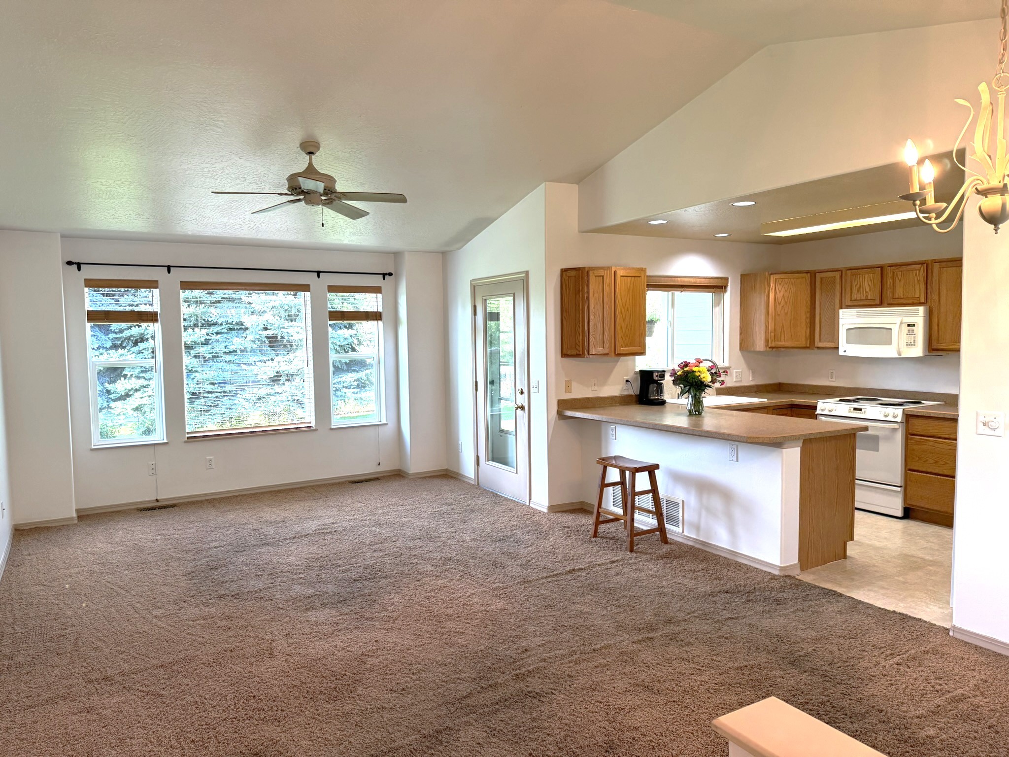 2412 Garland Drive Property Photo 24
