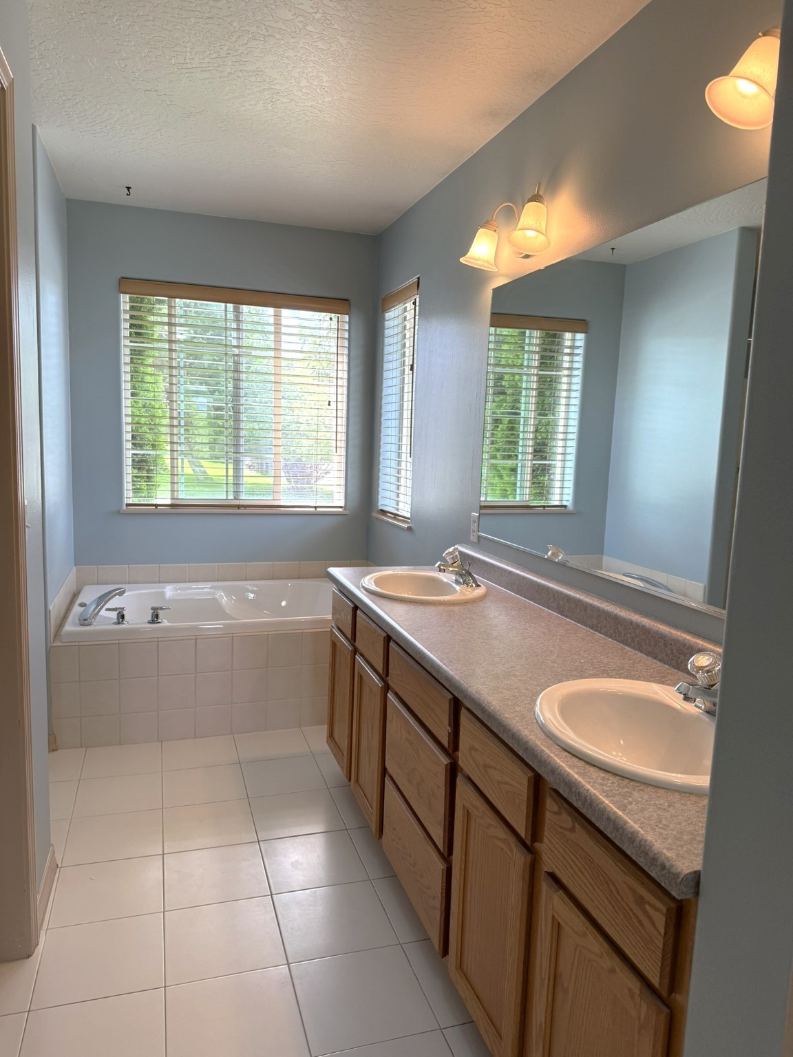 2412 Garland Drive Property Photo 32