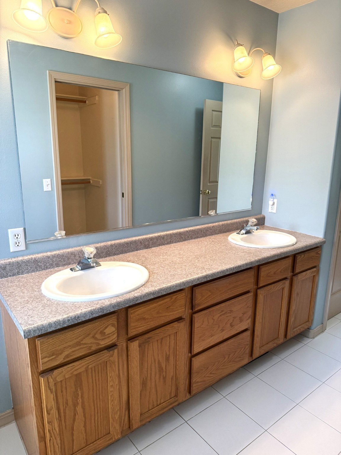 2412 Garland Drive Property Photo 37