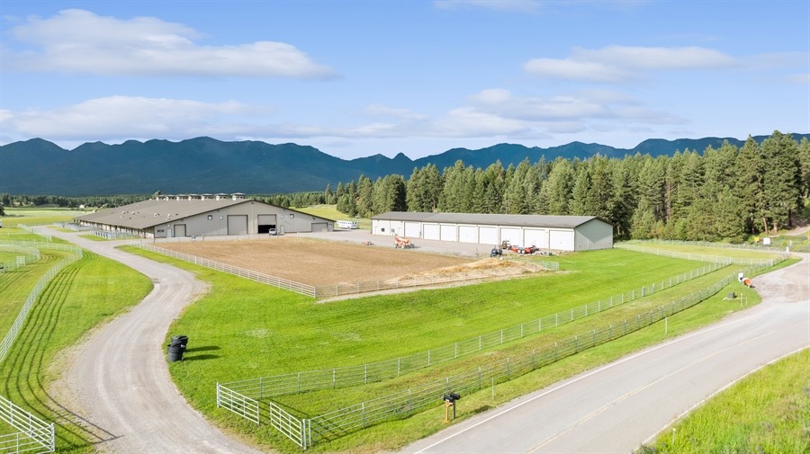 6135 Old Montana Highway 35 Property Photo 6