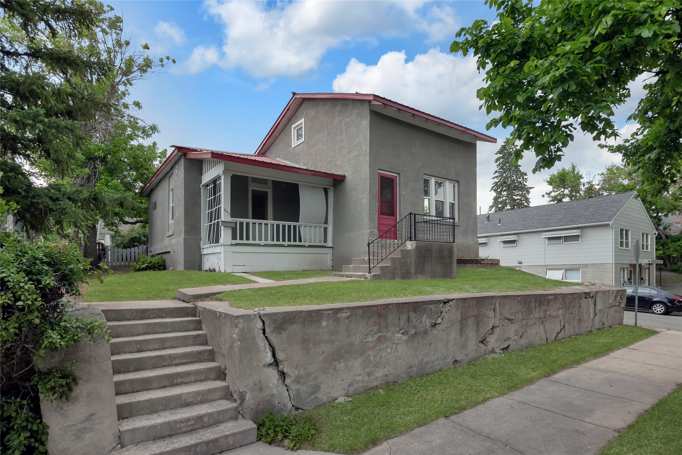 541 5th Avenue Property Photo 2