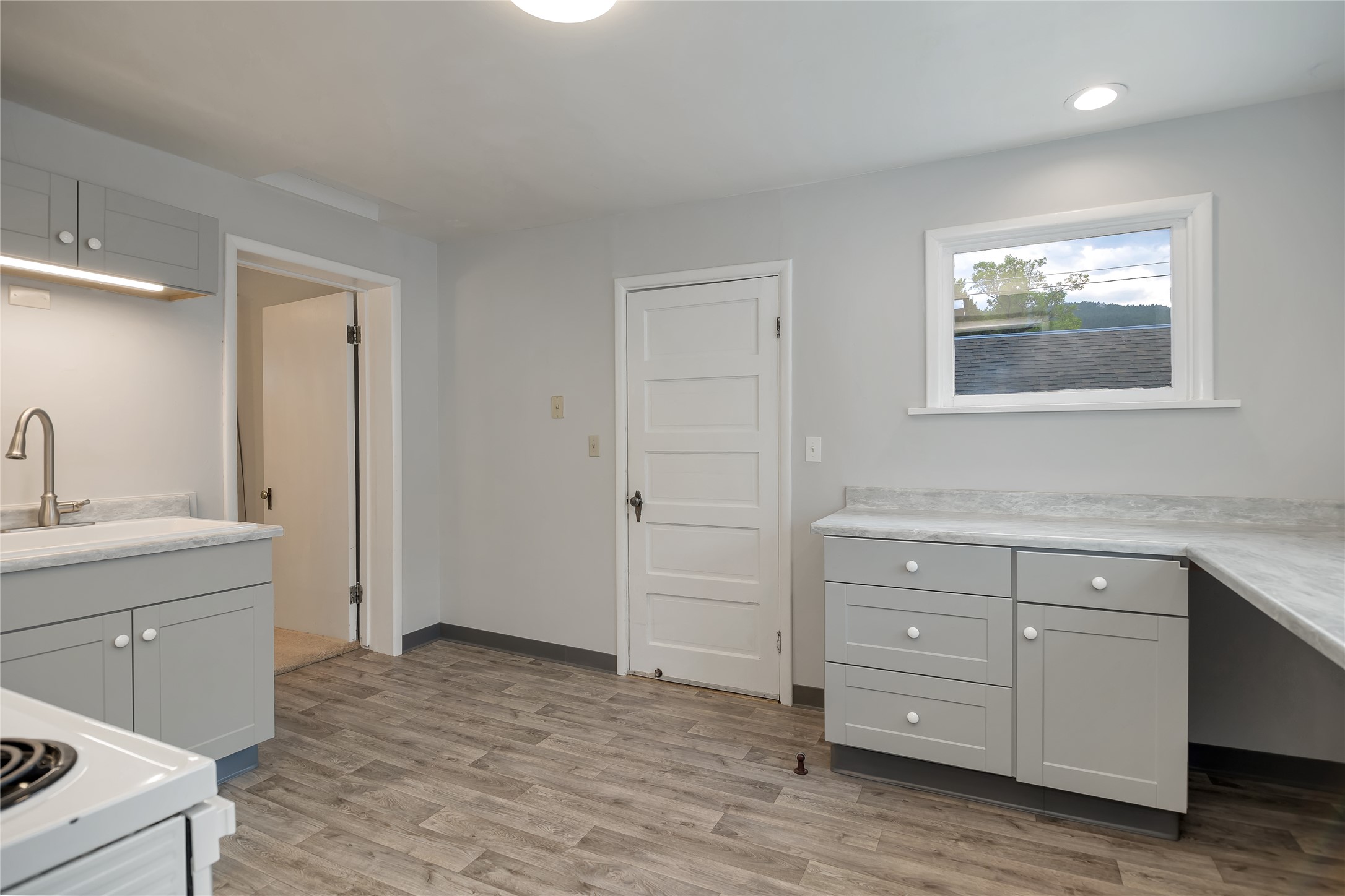 541 5th Avenue Property Photo 14