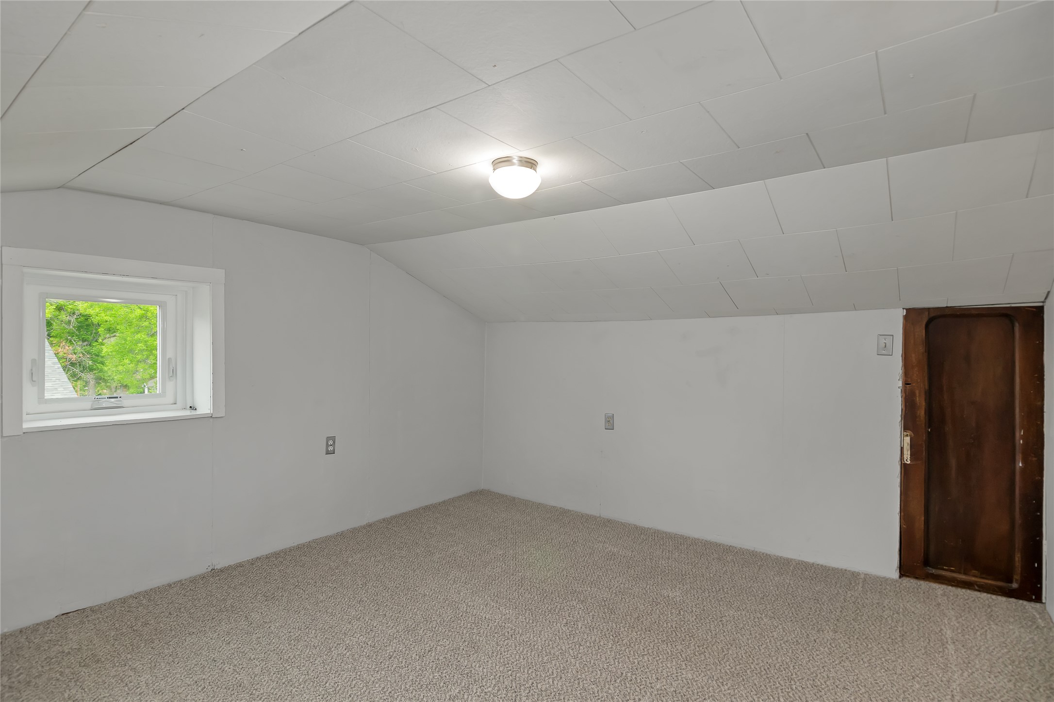 541 5th Avenue Property Photo 18