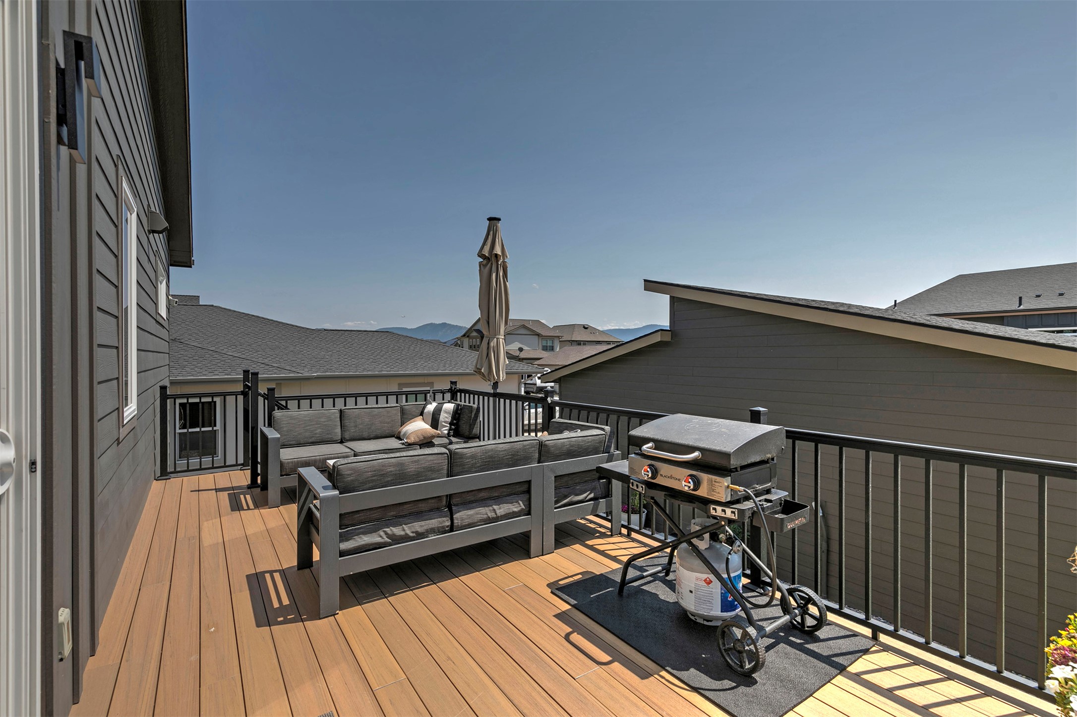 5497 Cattle Drive Property Photo 9