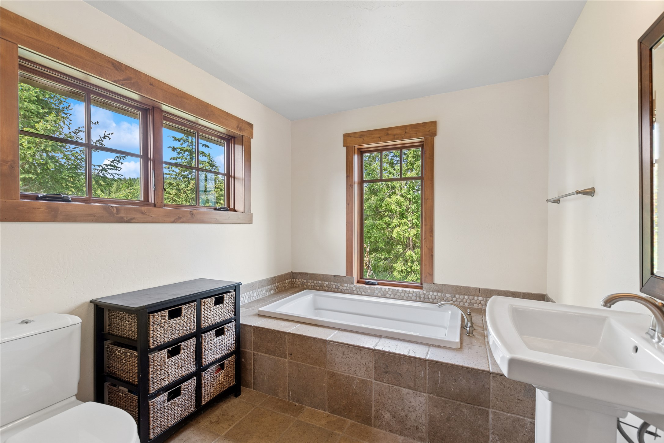 220 Cliff Creek Road Property Photo 39