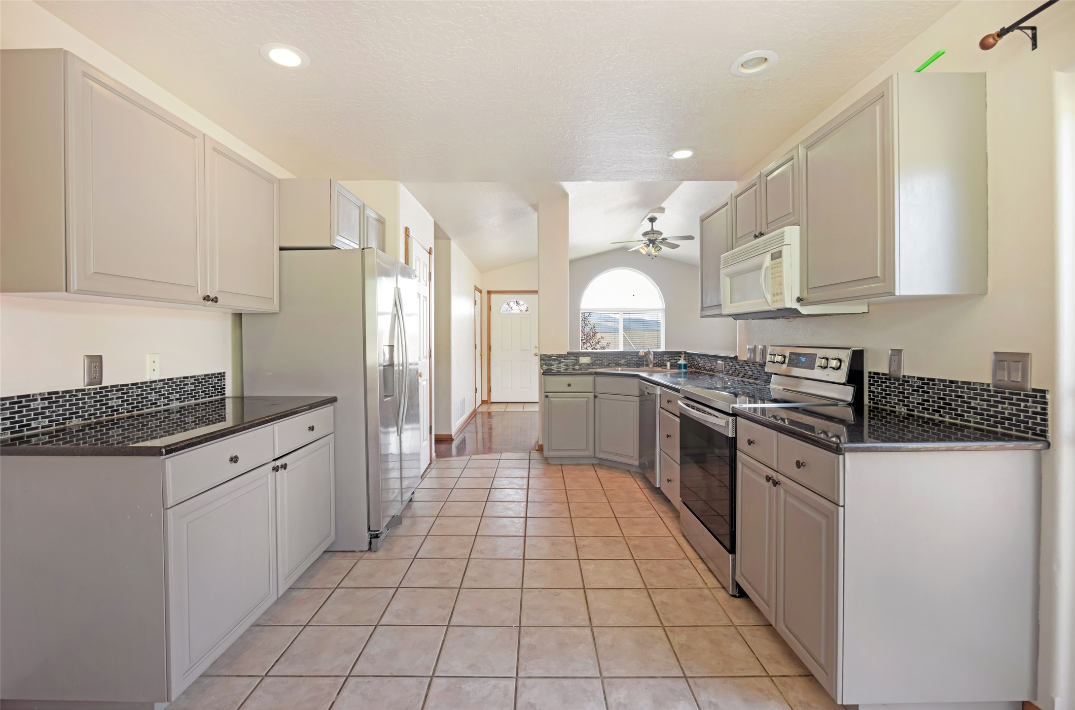 6610 Justin Court Property Photo 9