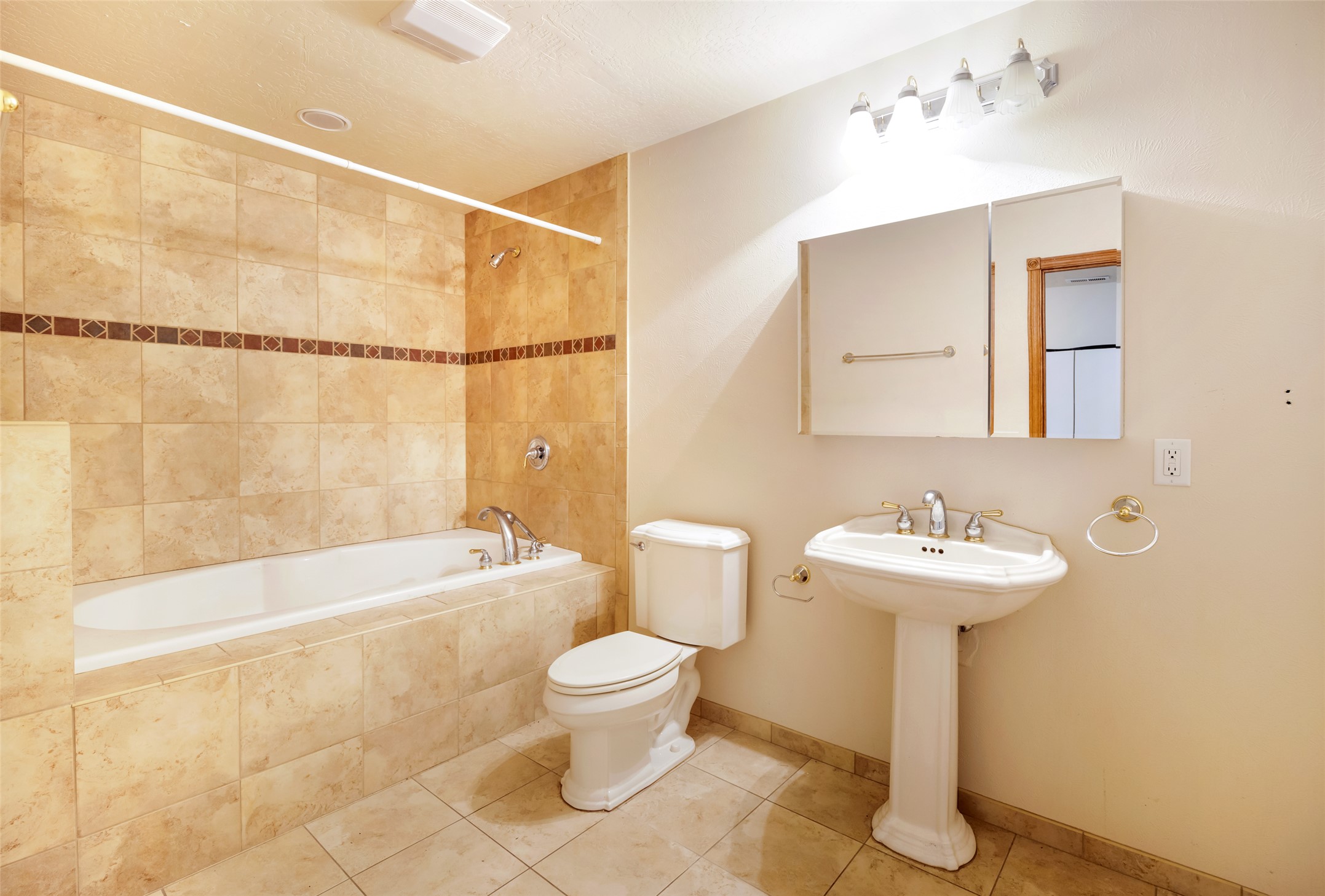 6610 Justin Court Property Photo 33