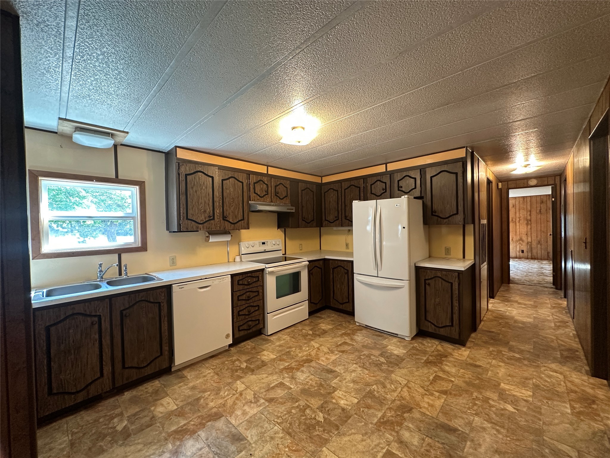 16265 Highway 10 E Property Photo 22