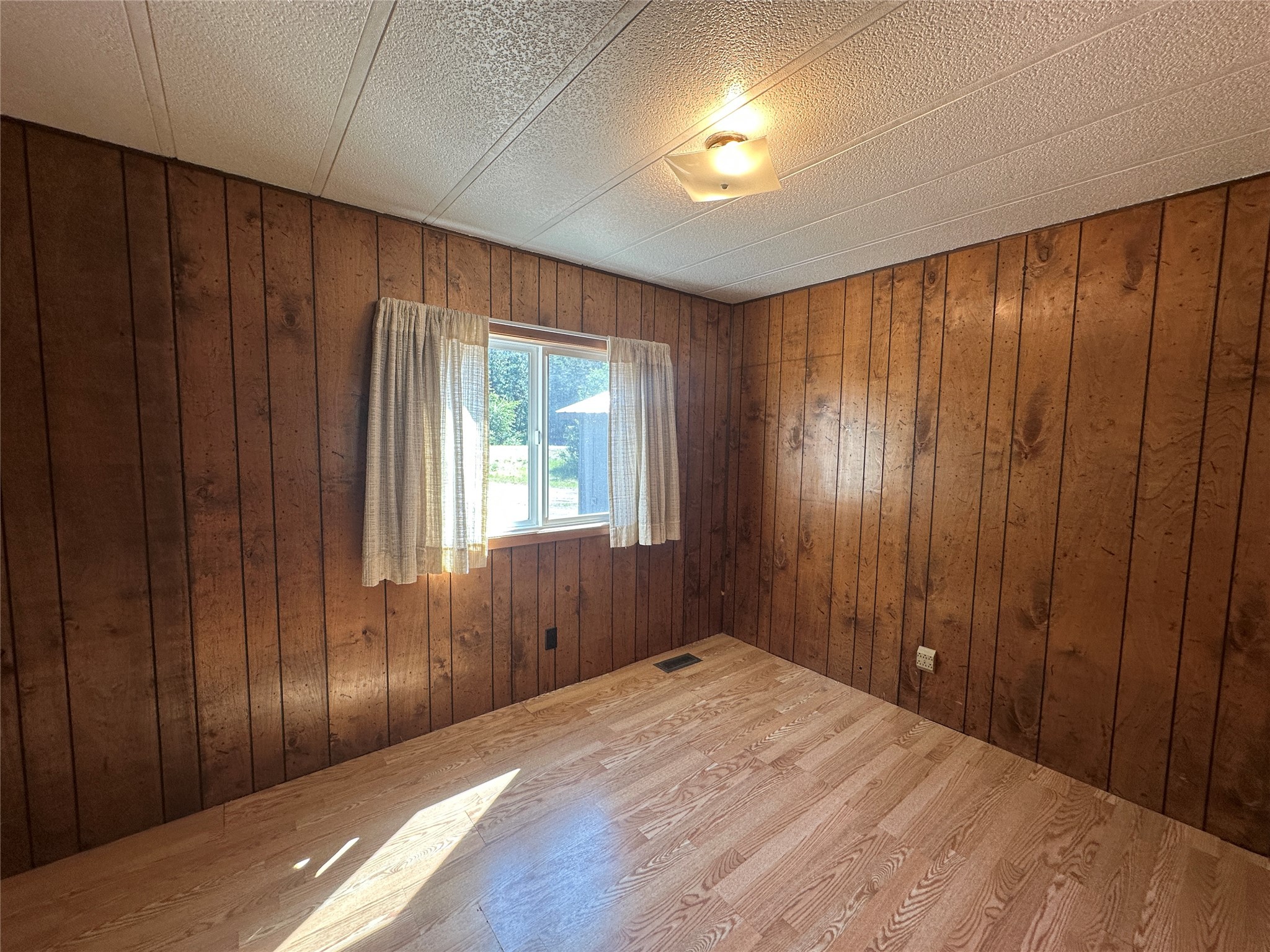 16265 Highway 10 E Property Photo 27
