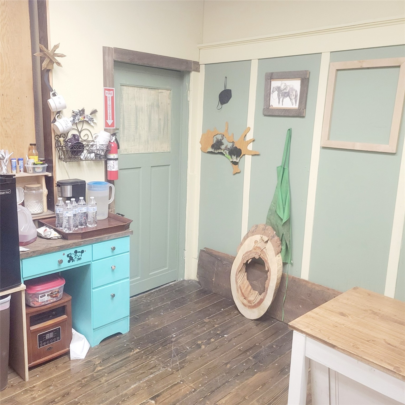 406 Main Street Property Photo 7