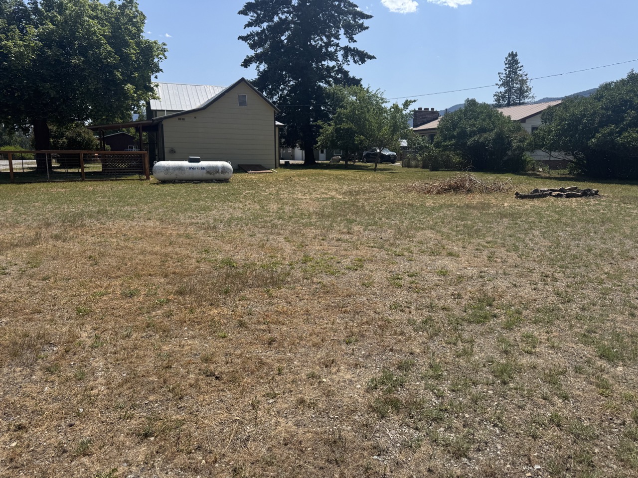 514 Haley Avenue E Property Photo 5