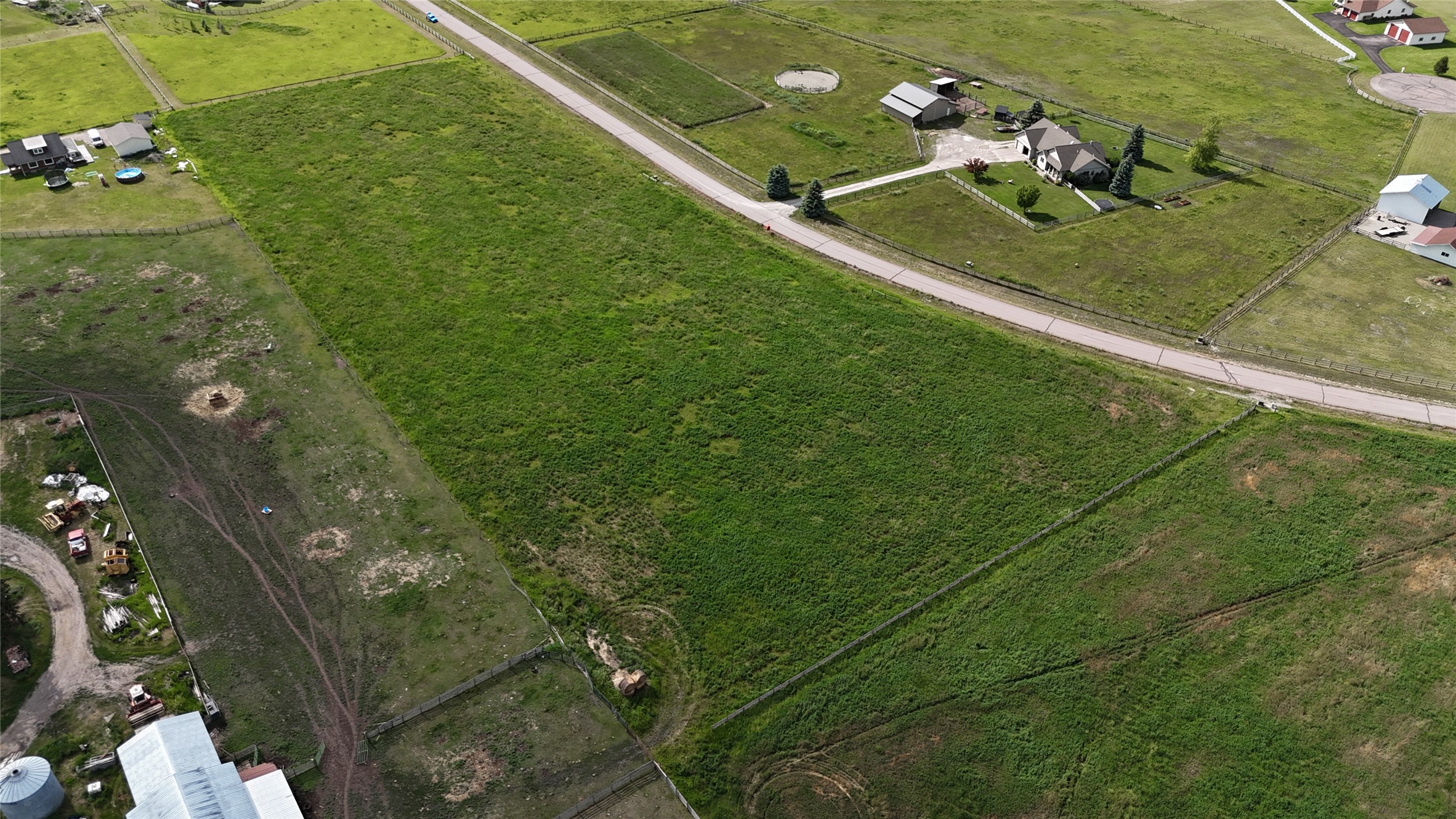 147 Farmland Acres Drive Property Photo 2