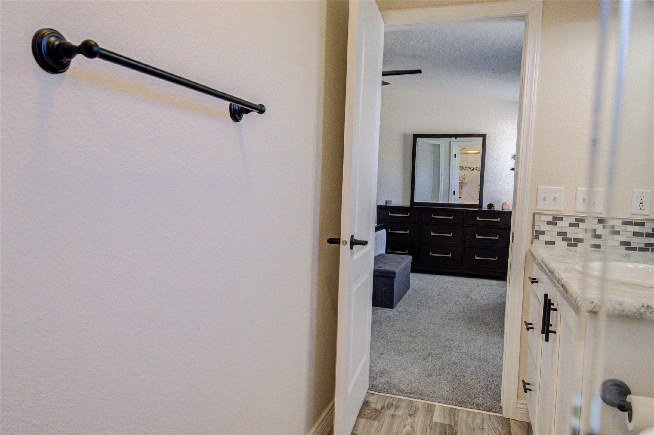 5610 Hauser Damn Road Property Photo 27