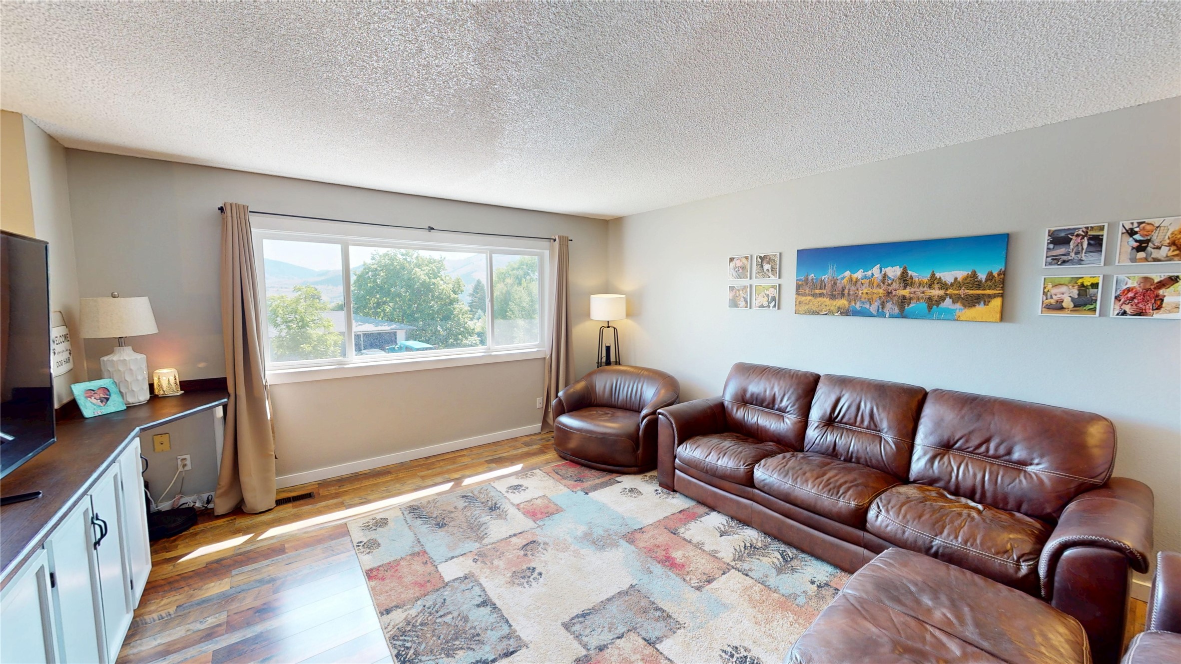 181 Ridgeway Drive Property Photo 3