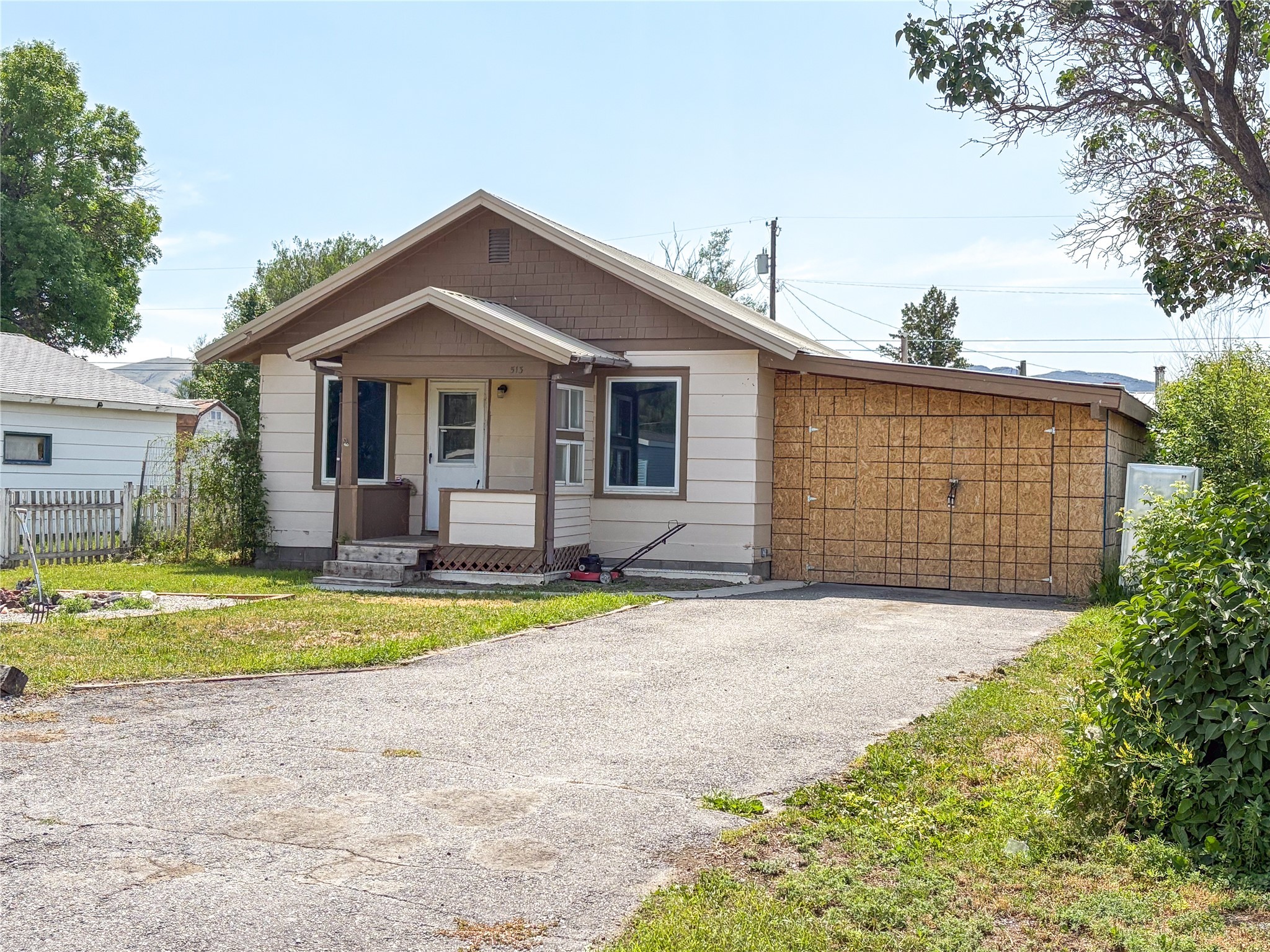 513 N Spruce Street Property Photo 1