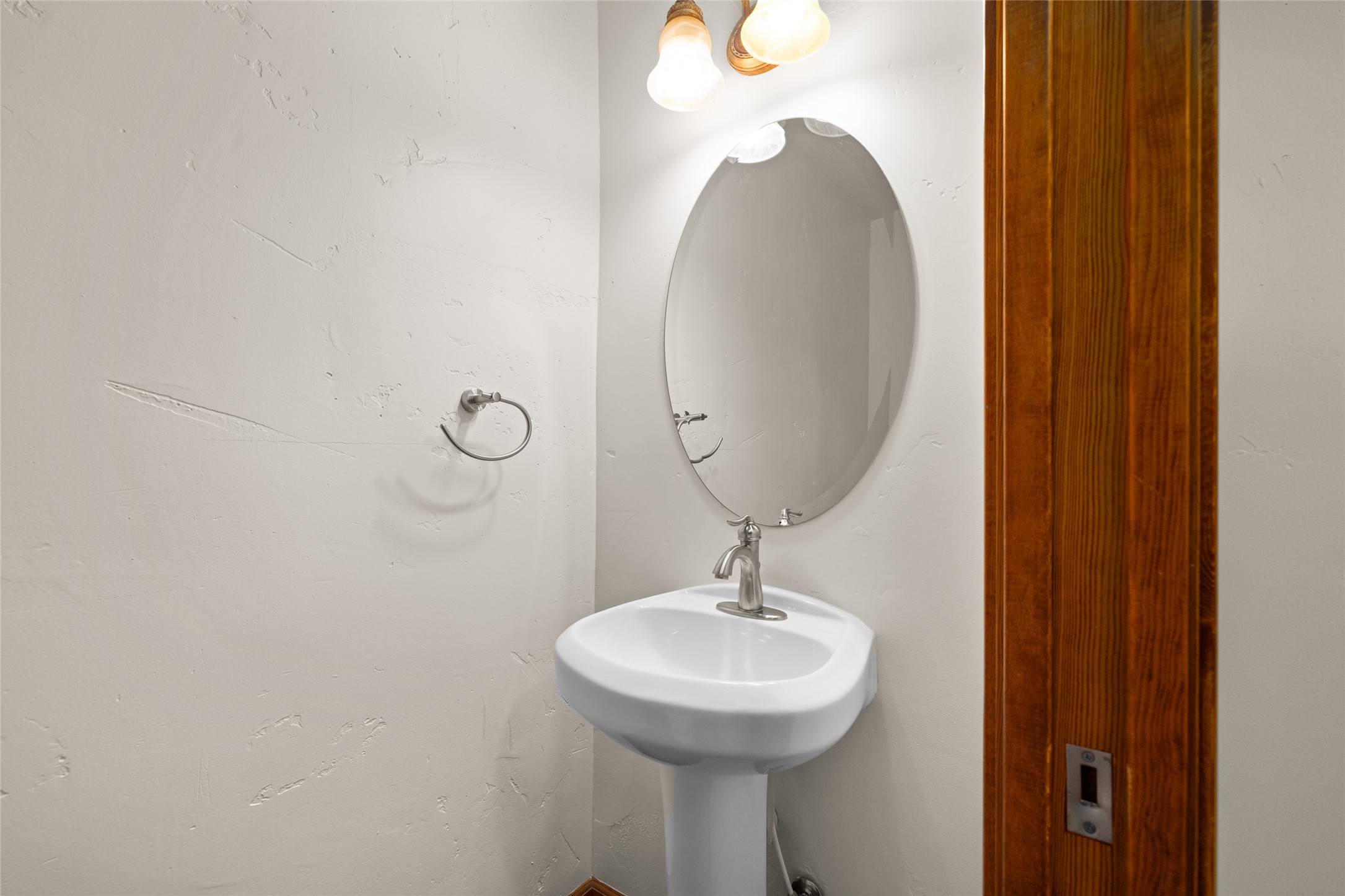 443 Karrow Avenue Property Photo 6