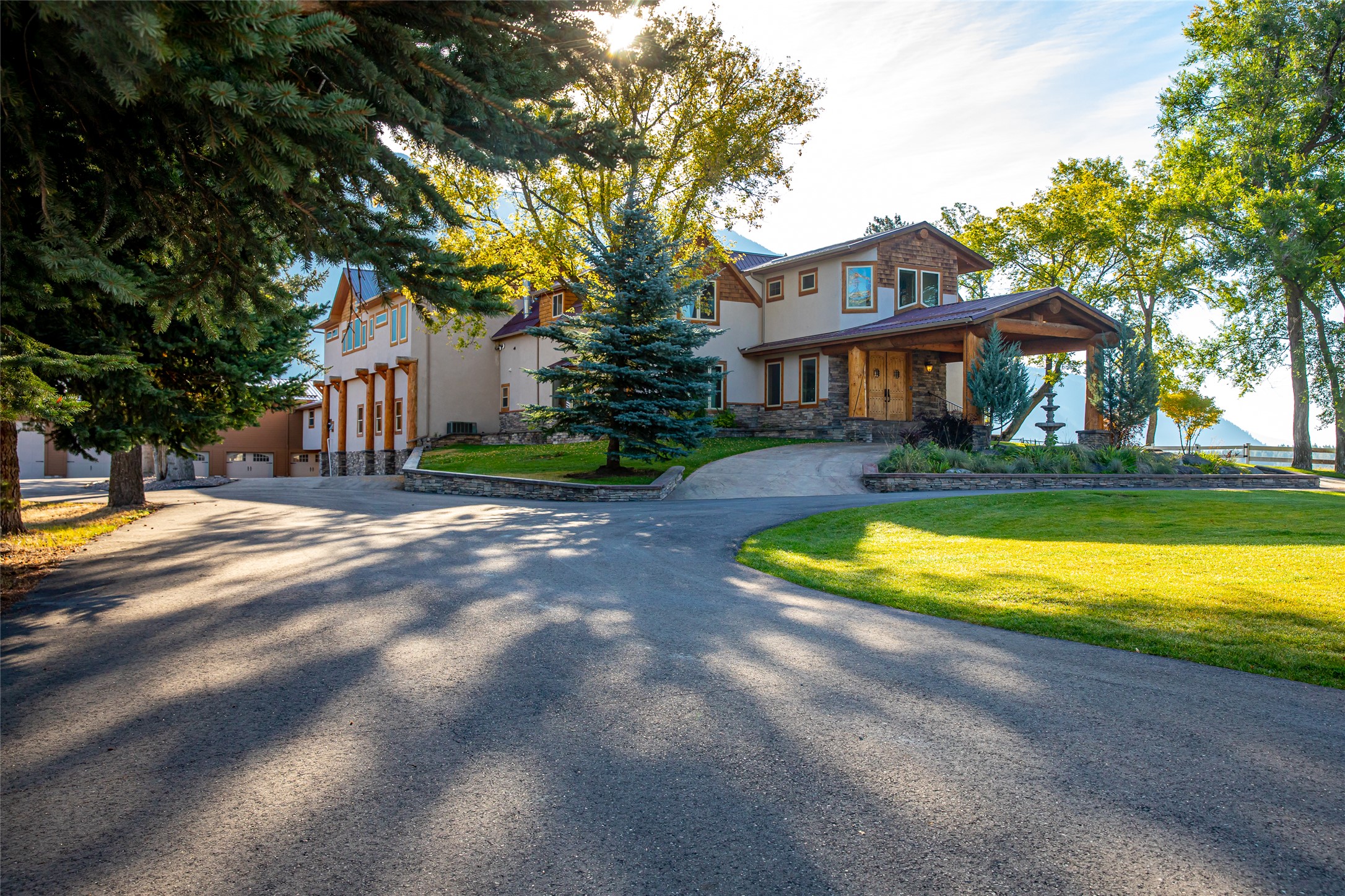 1335 Mooring Road Property Photo 3