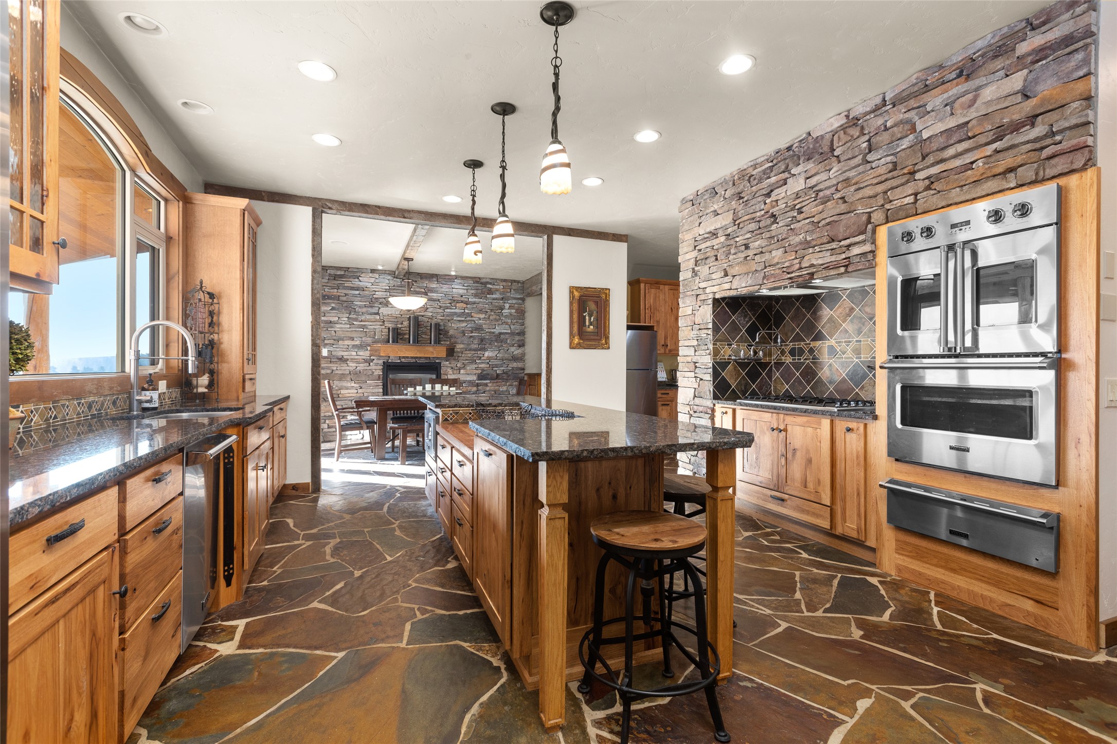 1335 Mooring Road Property Photo 13