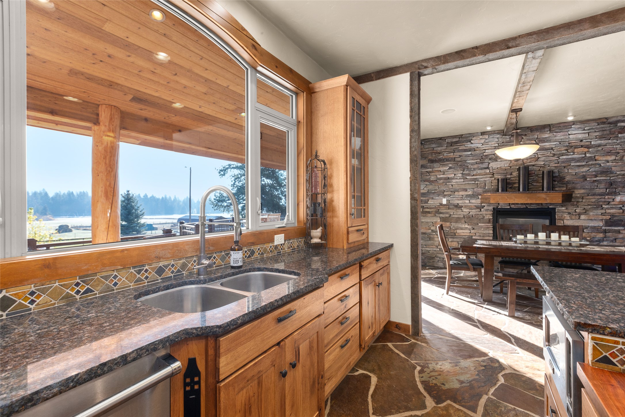 1335 Mooring Road Property Photo 16